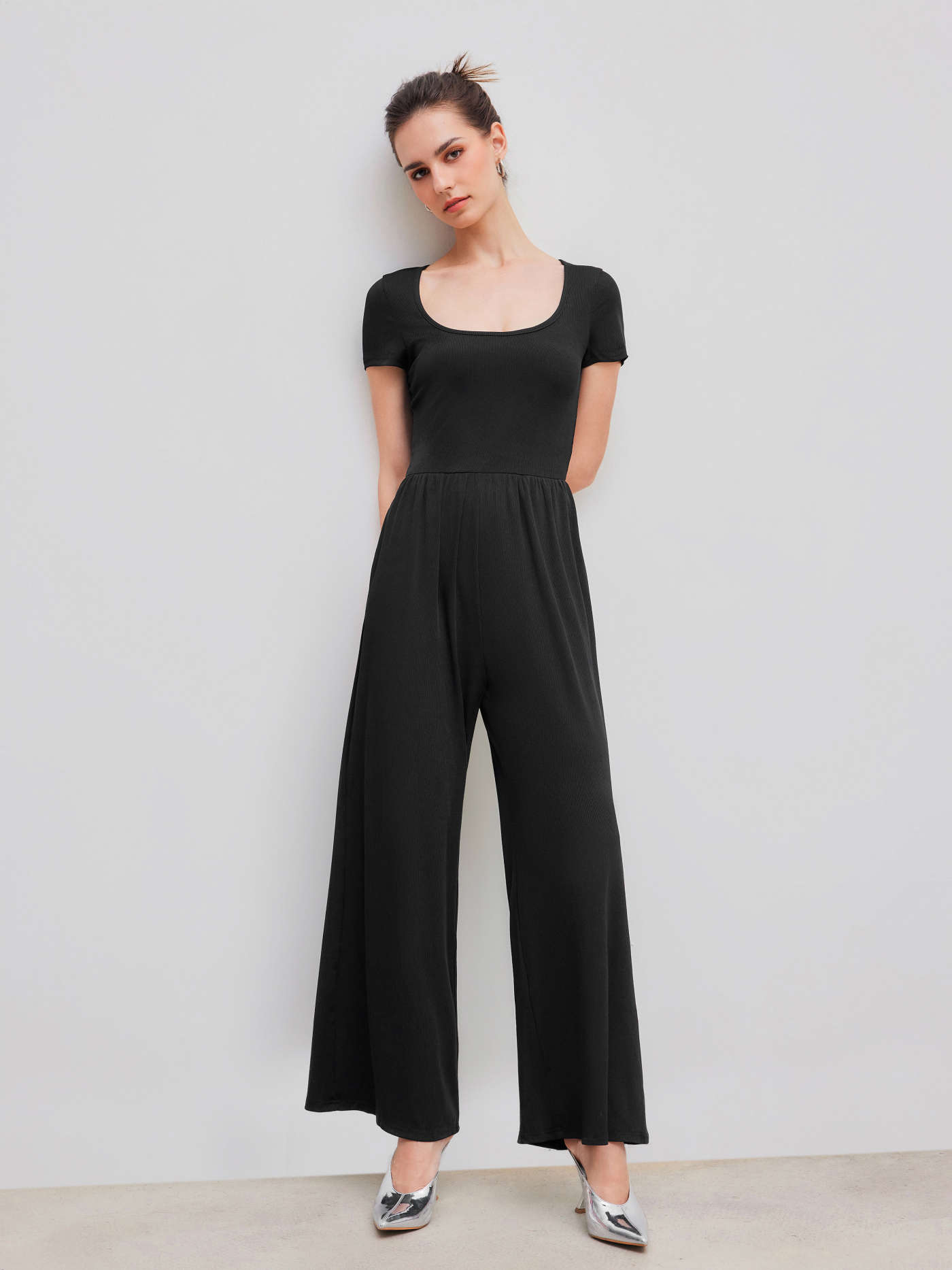 Scoop Neckline Short Sleeve Wide Leg Jumpsuit