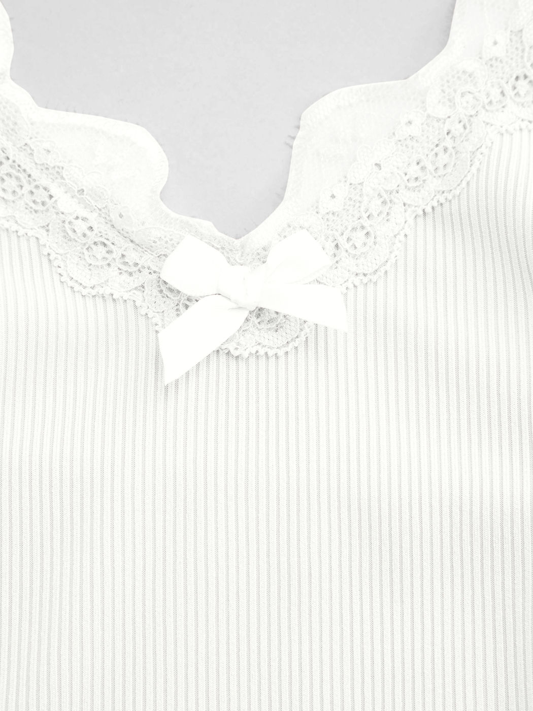 V-Ausschnitt Schleifenspitze Camisole Crop Top