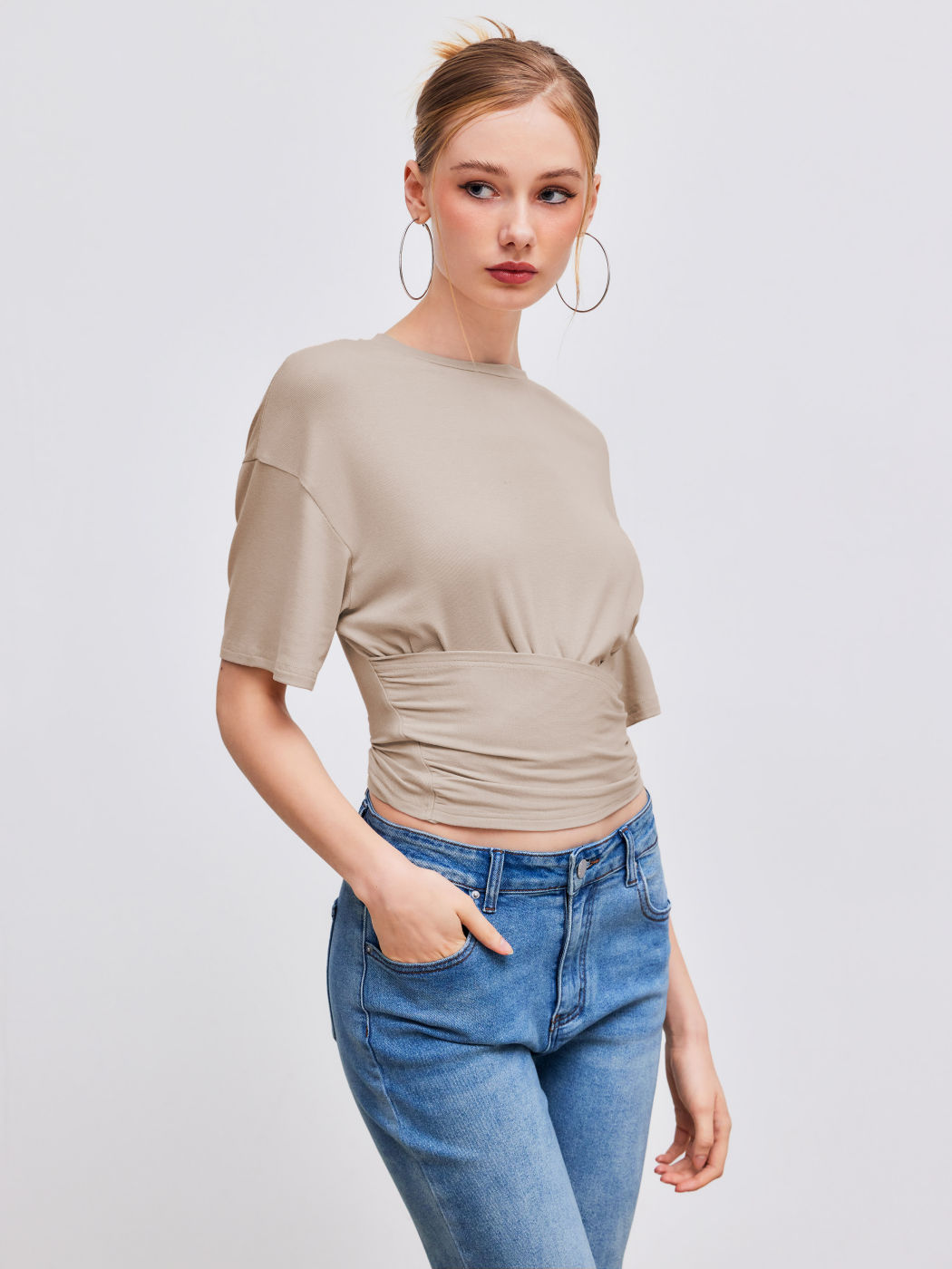 Round Neckline Solid Ruched Knotted Short Sleeve Tee