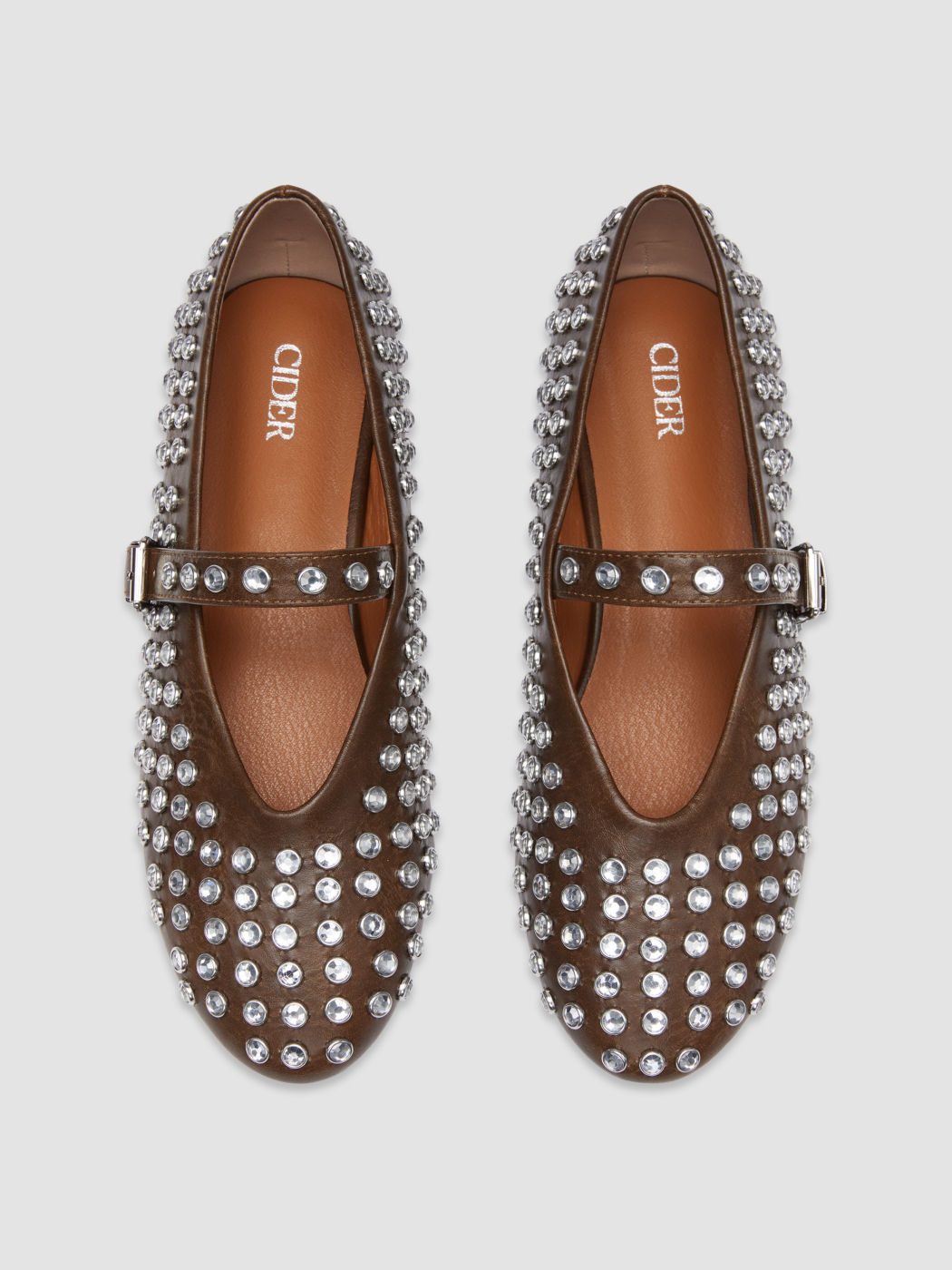 Kristallverzierte Ballettschuhe