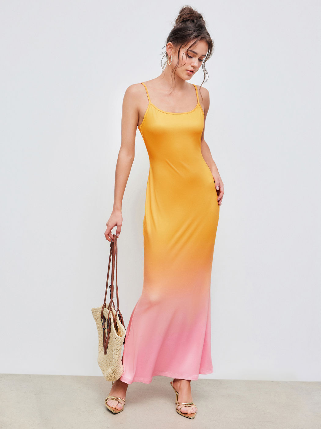 Scoop Neckline Gradient Midi Dress
