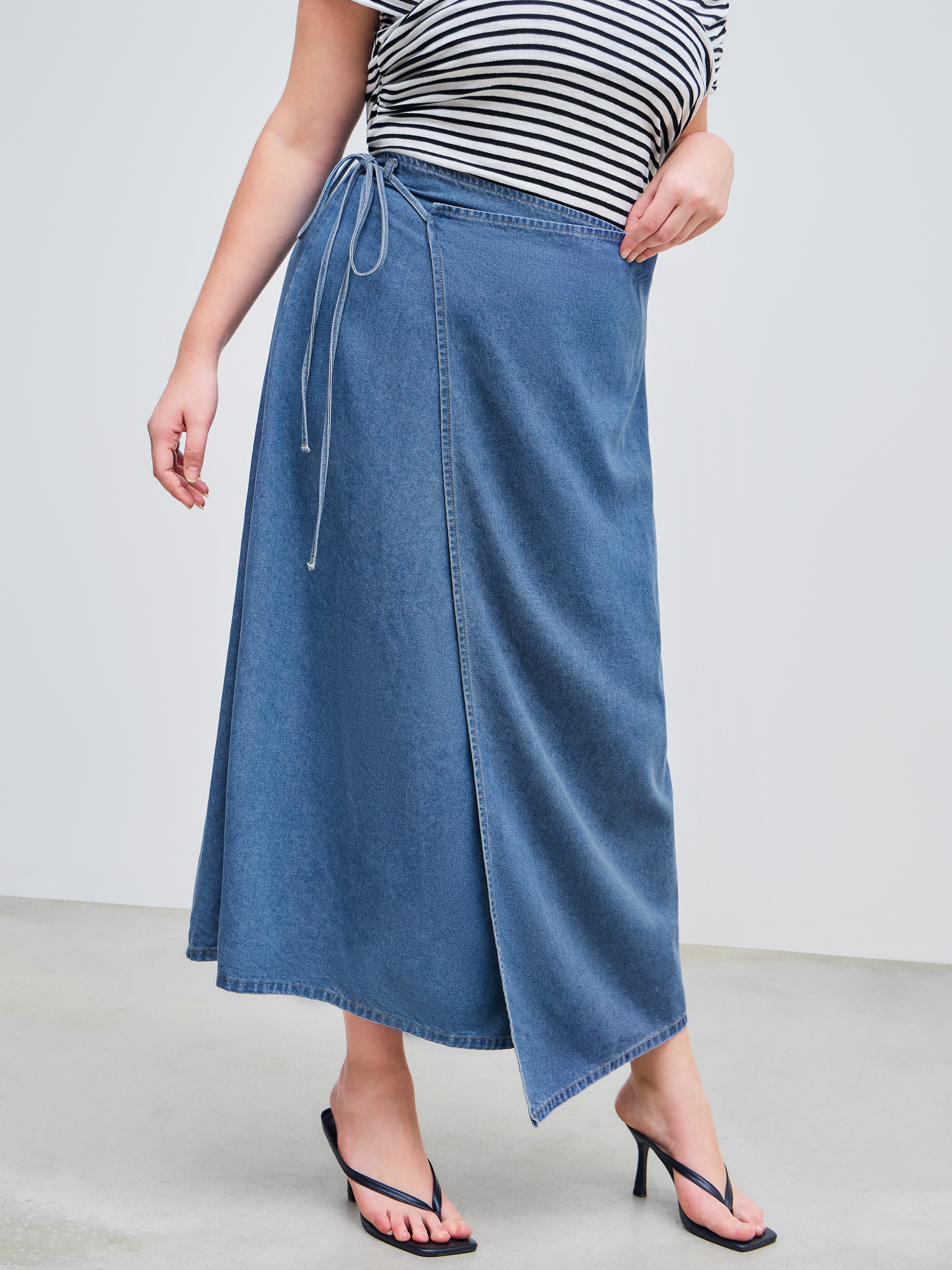 Denim Denim Mid Rise Solid Knotted Wrap Maxi Skirt Curve