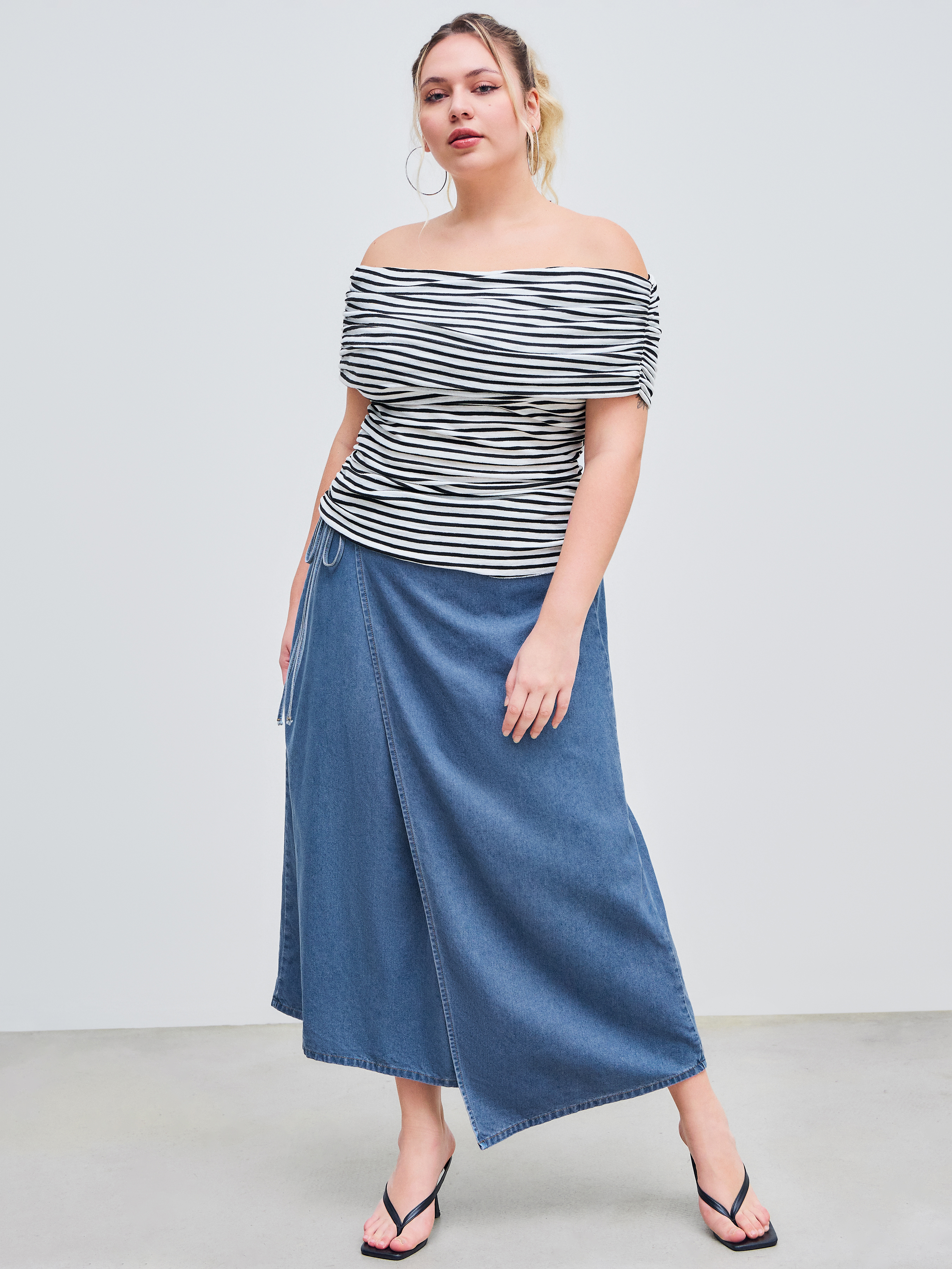 Denim Denim Mid Rise Solid Knotted Wrap Maxi Skirt Curve
