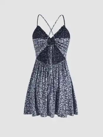 Blumiges, rückenloses Mini-Kleid mit Schnürung