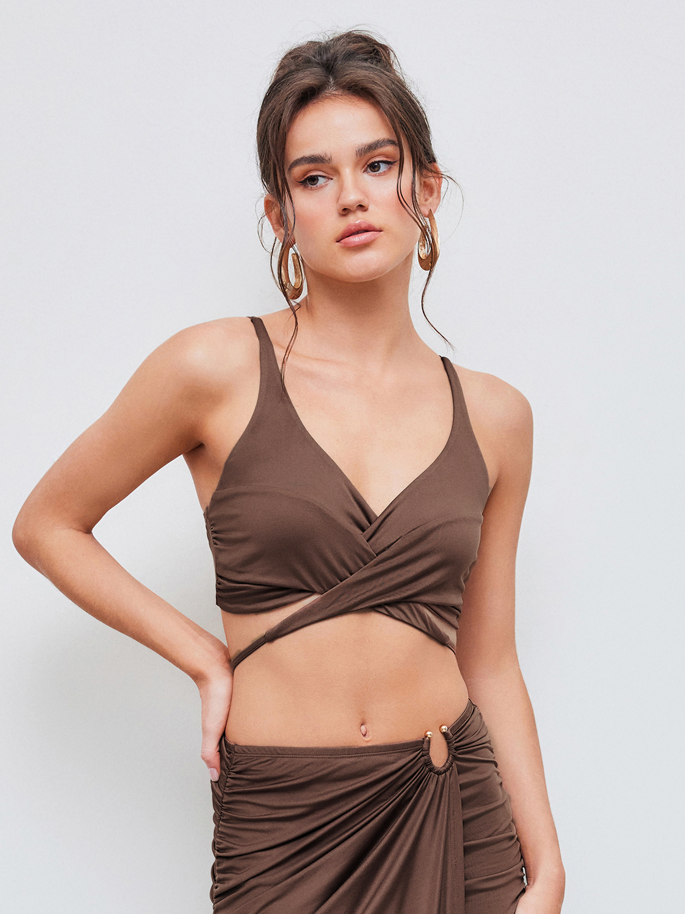 Knit Fabric V-neck Criss Cross Solid Knotted Crop Cami Top