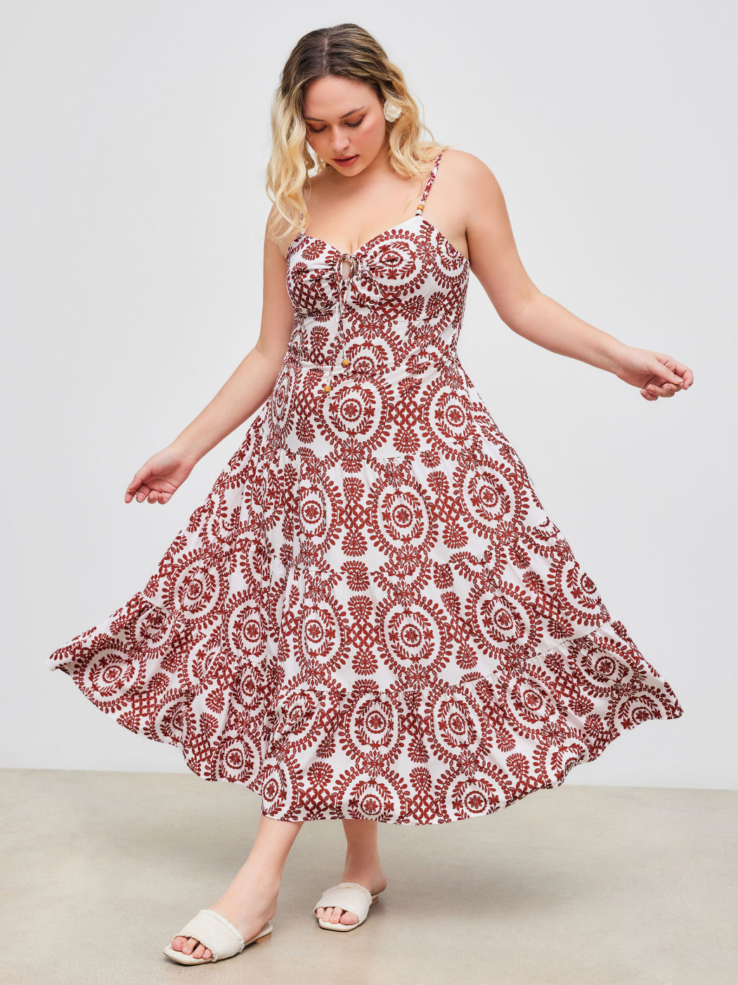 Gewebtes Sweetheart Blumen Perlen Geknotetes Gestuftes Rüschen Midikleid Kurve & Plus