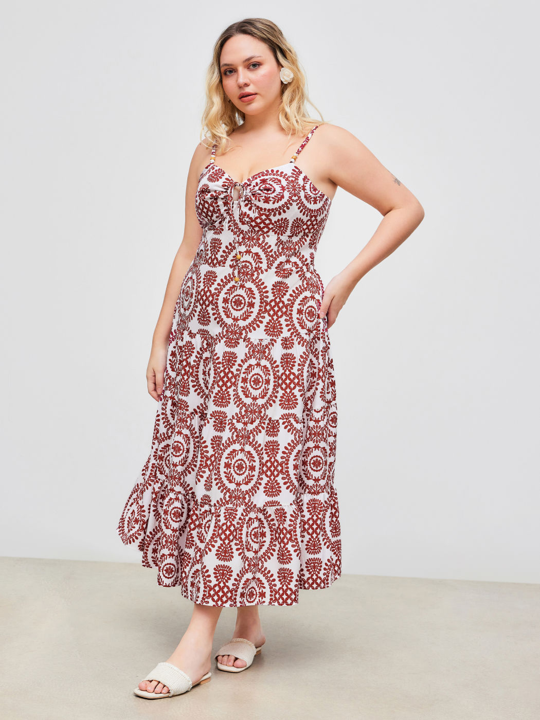 Gewebtes Sweetheart Blumen Perlen Geknotetes Gestuftes Rüschen Midikleid Kurve & Plus