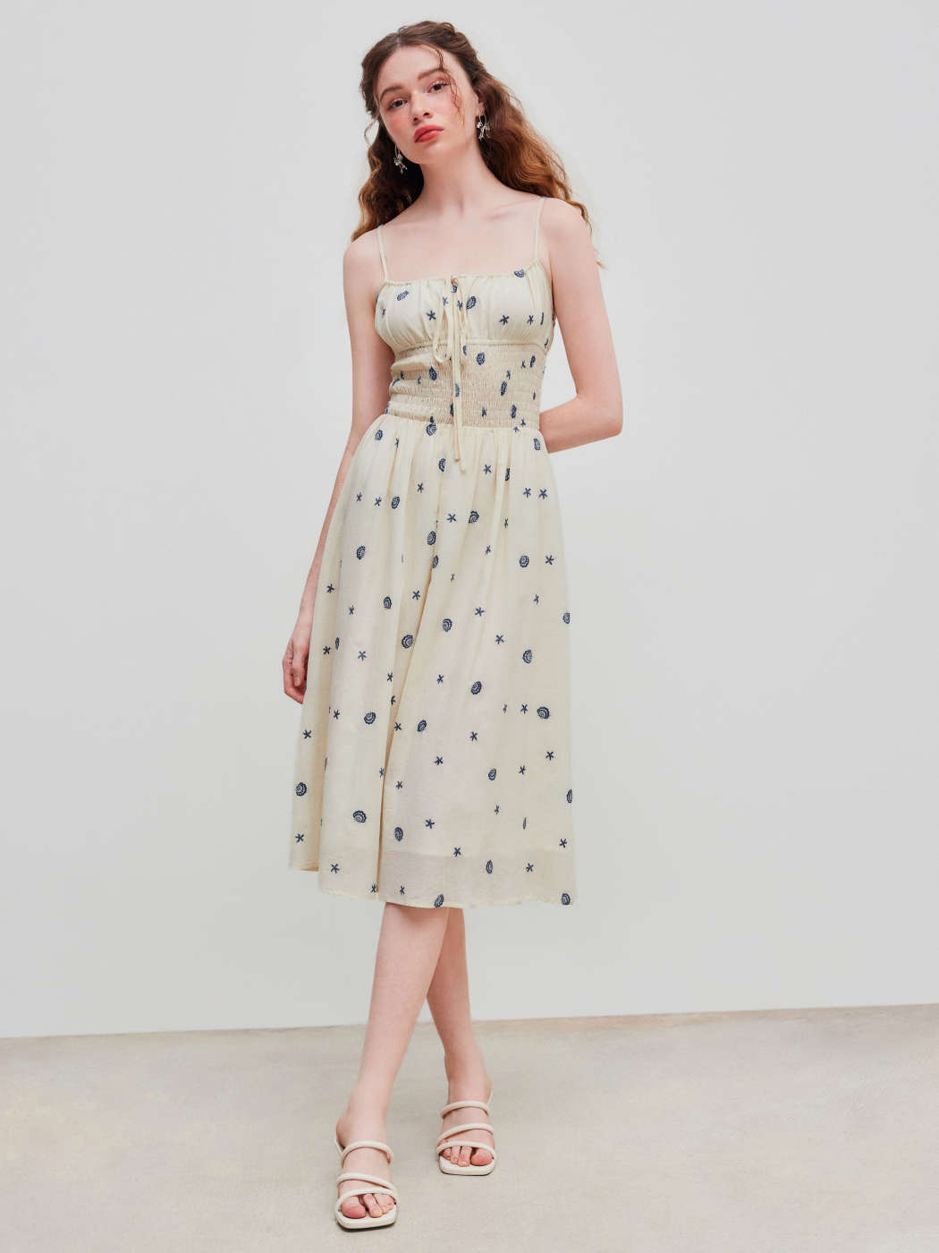 Intessuto Vestito midi annodato con conchiglia e ricamo a stella