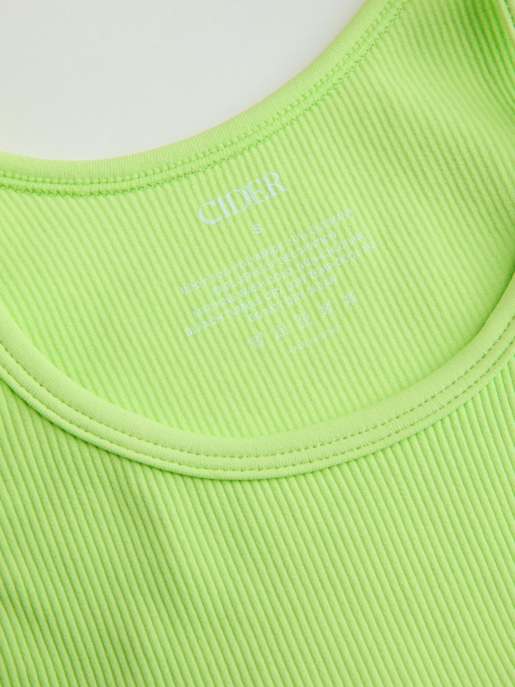 Seamless U-neckline Solid Cami Top