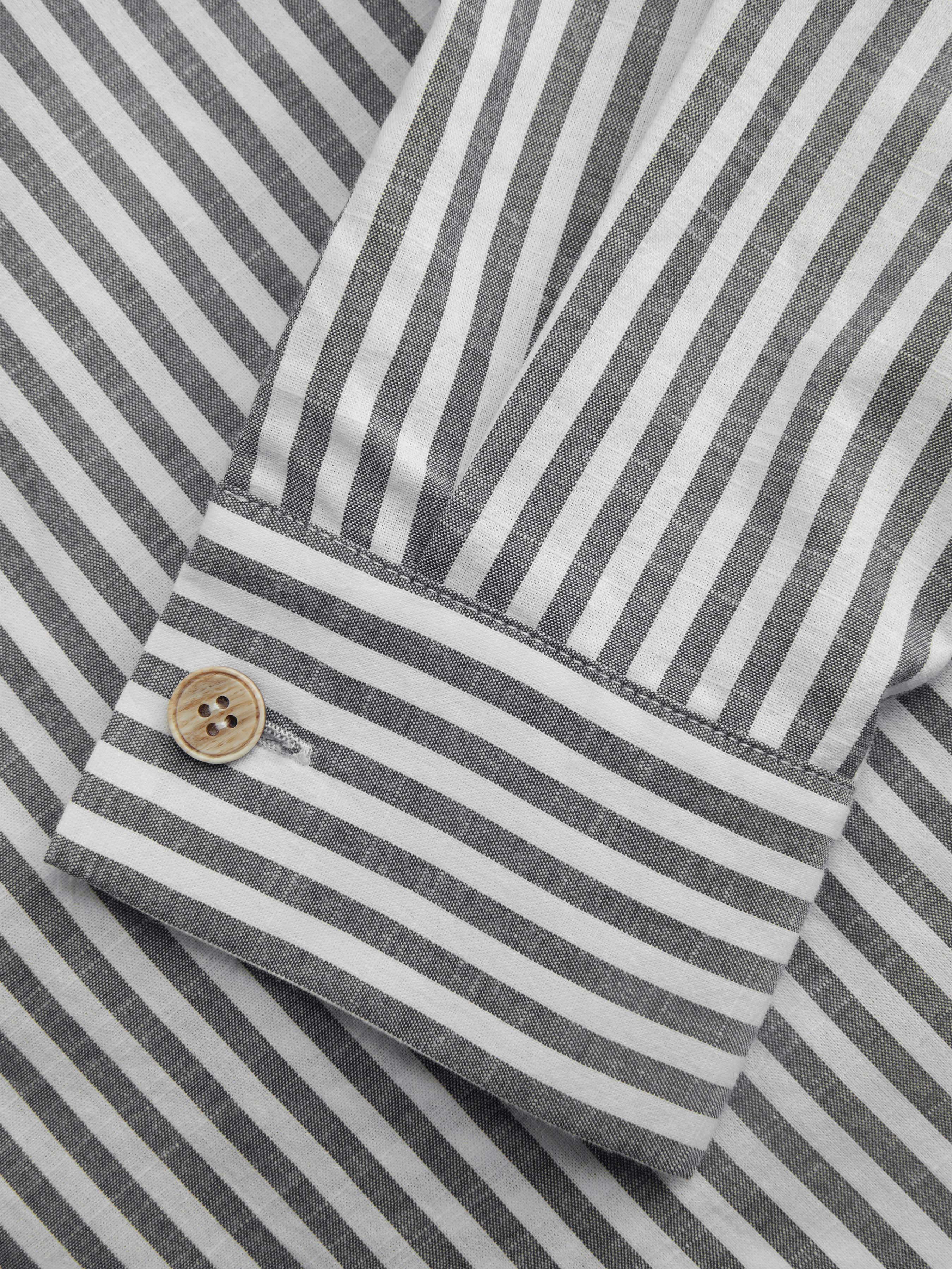 【DISCERNMENT】Tod pigment stripe collar sleeve Tod pigment stripe collar sleeve 3C - DISCERNMENT | 60