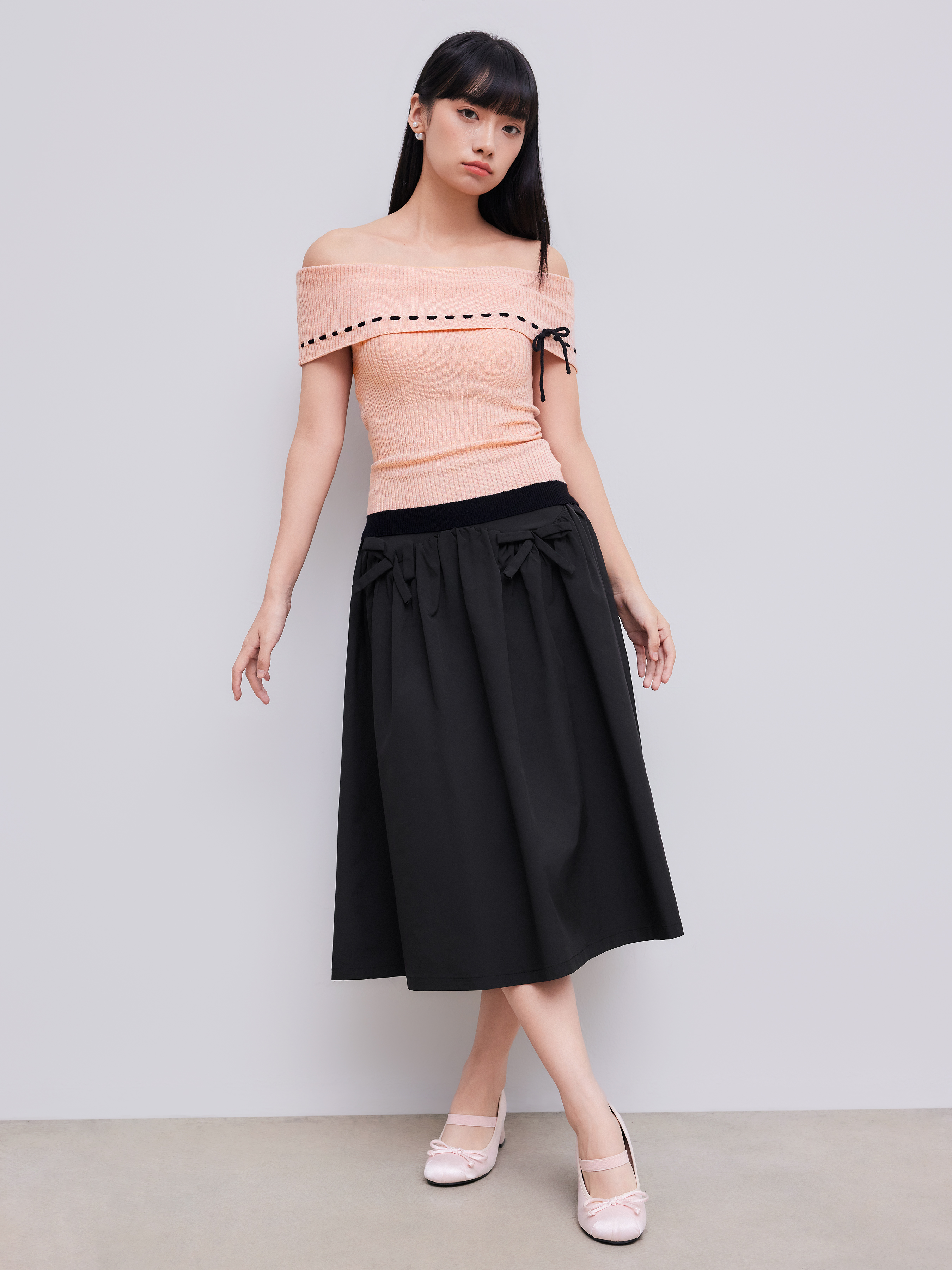 Mid Rise Bowknot Ruffle Solid Maxi Skirt