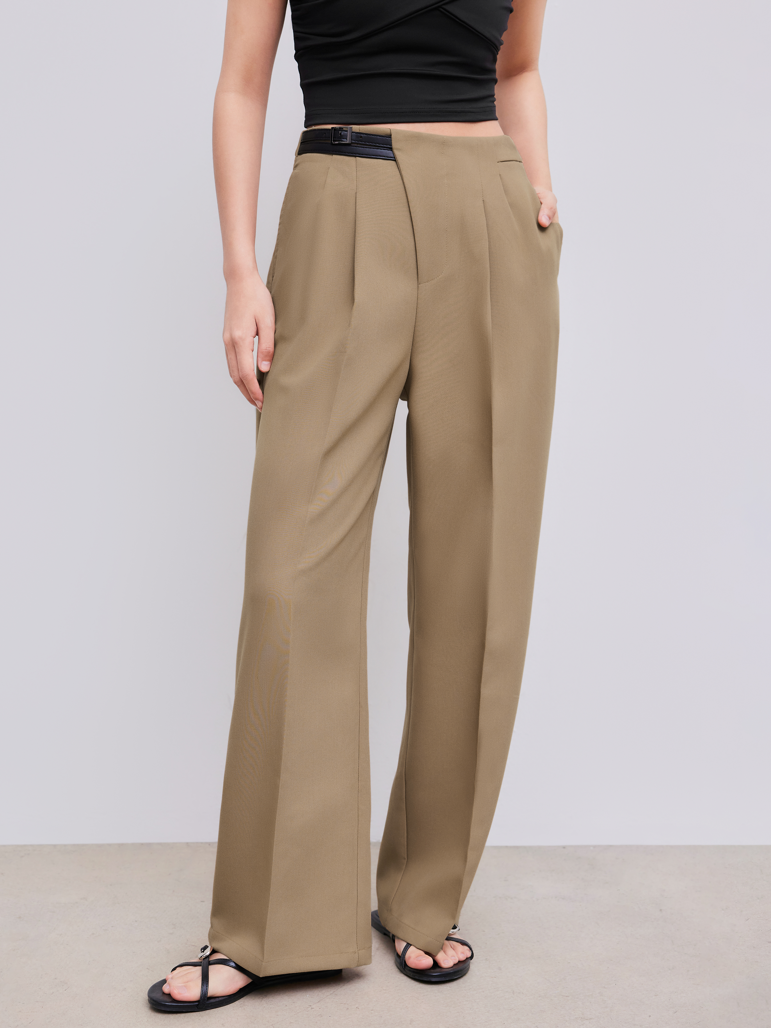 定価38,000円 新品 yoke HIWAIST BELTED TROUSER High Rise Button Embellished Trouser | Pants & Shorts | Karl