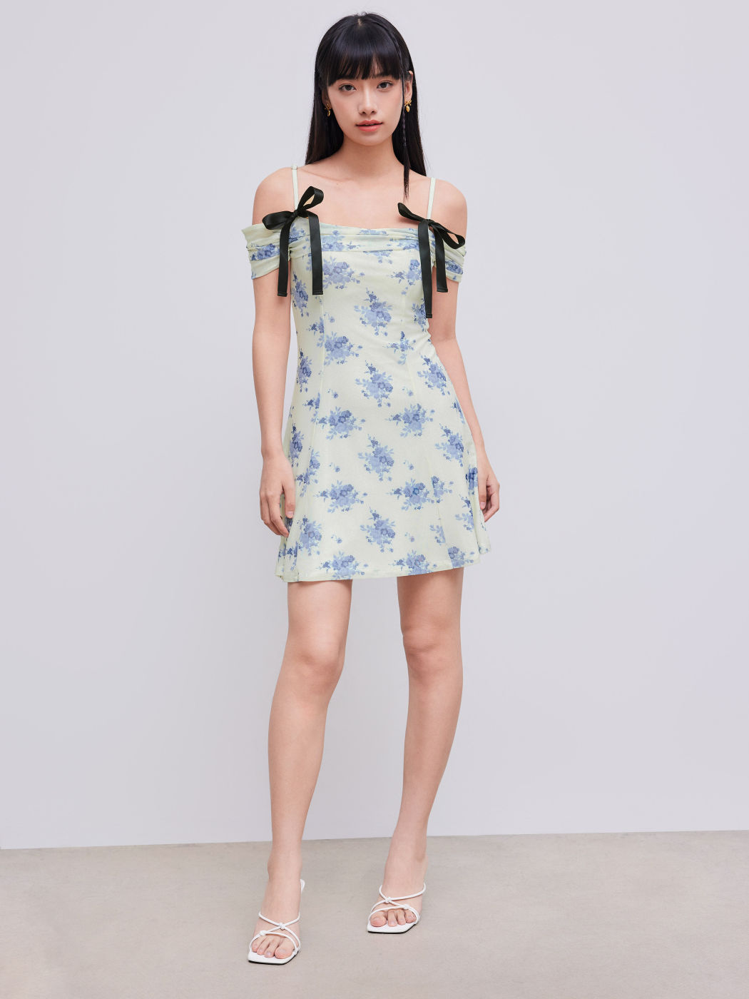 Off-Shoulder Removable Bowknot Floral Mini Dress