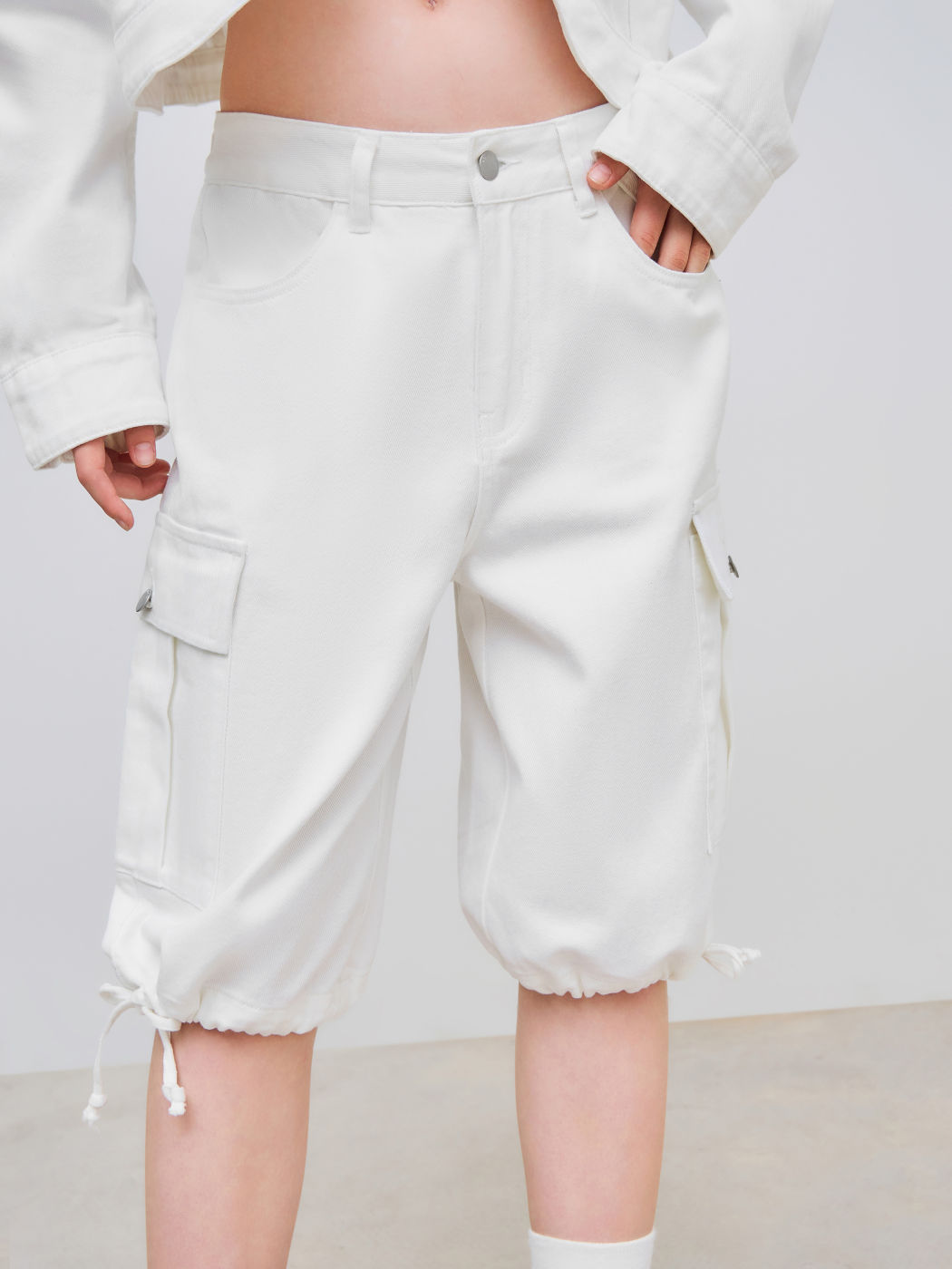 Denim Mid Rise Solid Cargo Bermuda Shorts