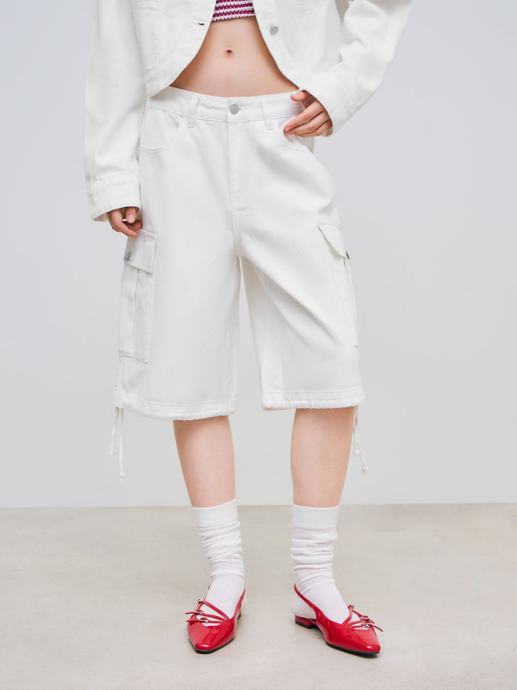 Denim Mid Rise Solid Cargo Bermuda Shorts
