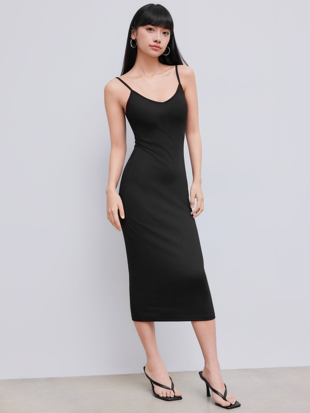 Einfarbiges V-Ausschnitt Midi-Kleid