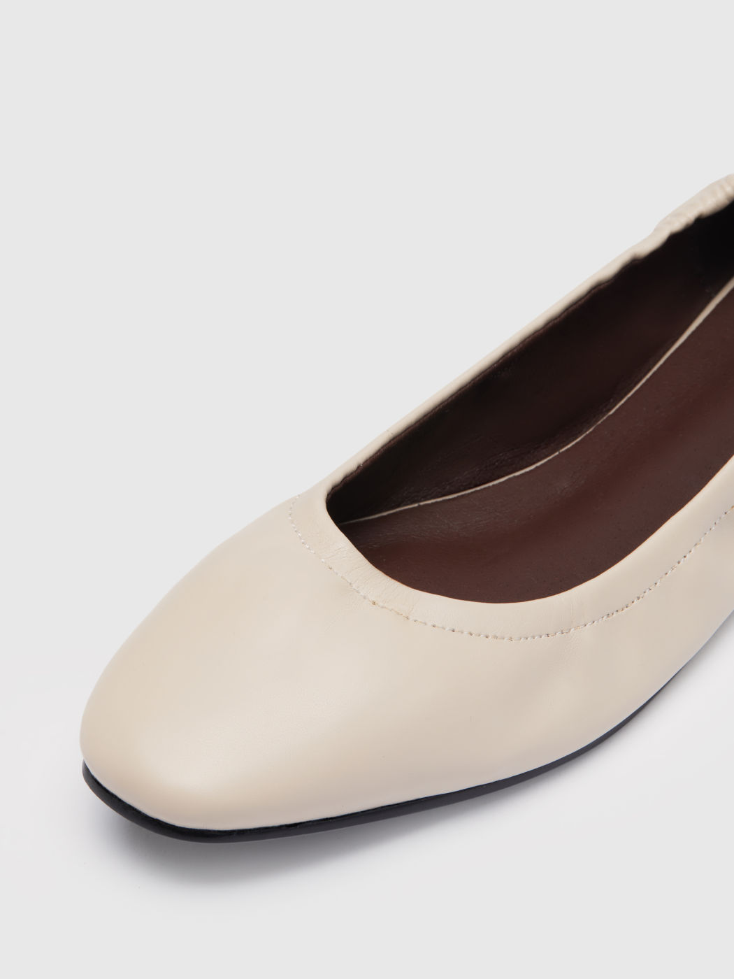 RUCHED BALLERINA FLATS
