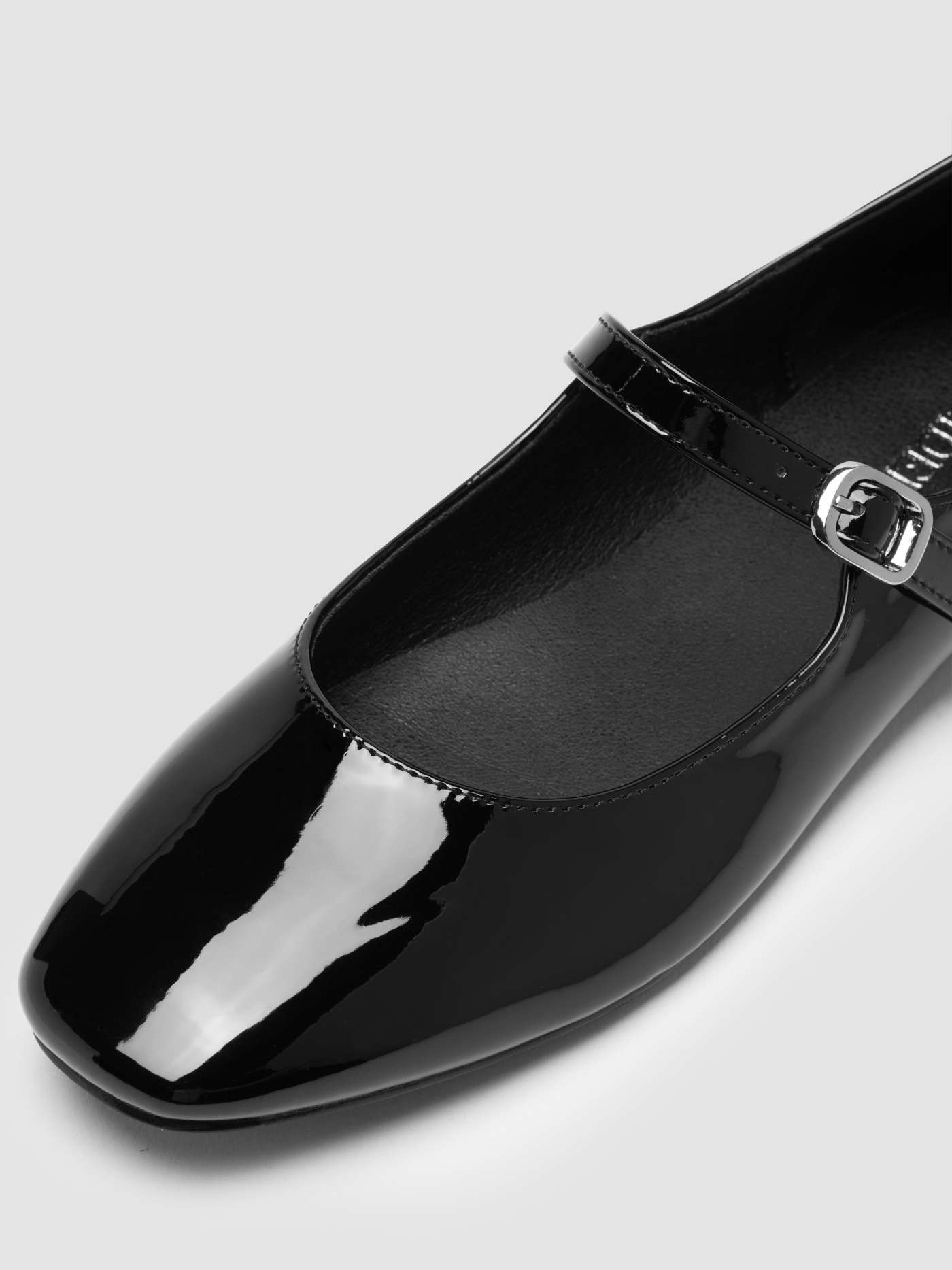 FAUX PATENT LEATHER MARY JANE FLATS