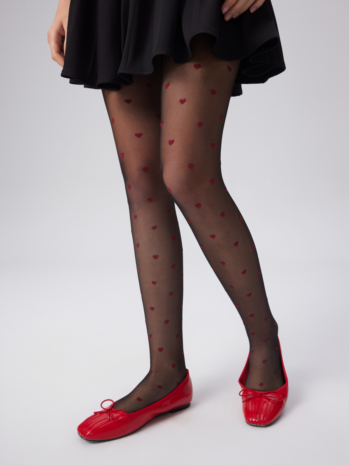 [Romantic Tiger] / ☆ Tights / heart is poped out / multi Love Struck Heart Net Tights | Hot Topic