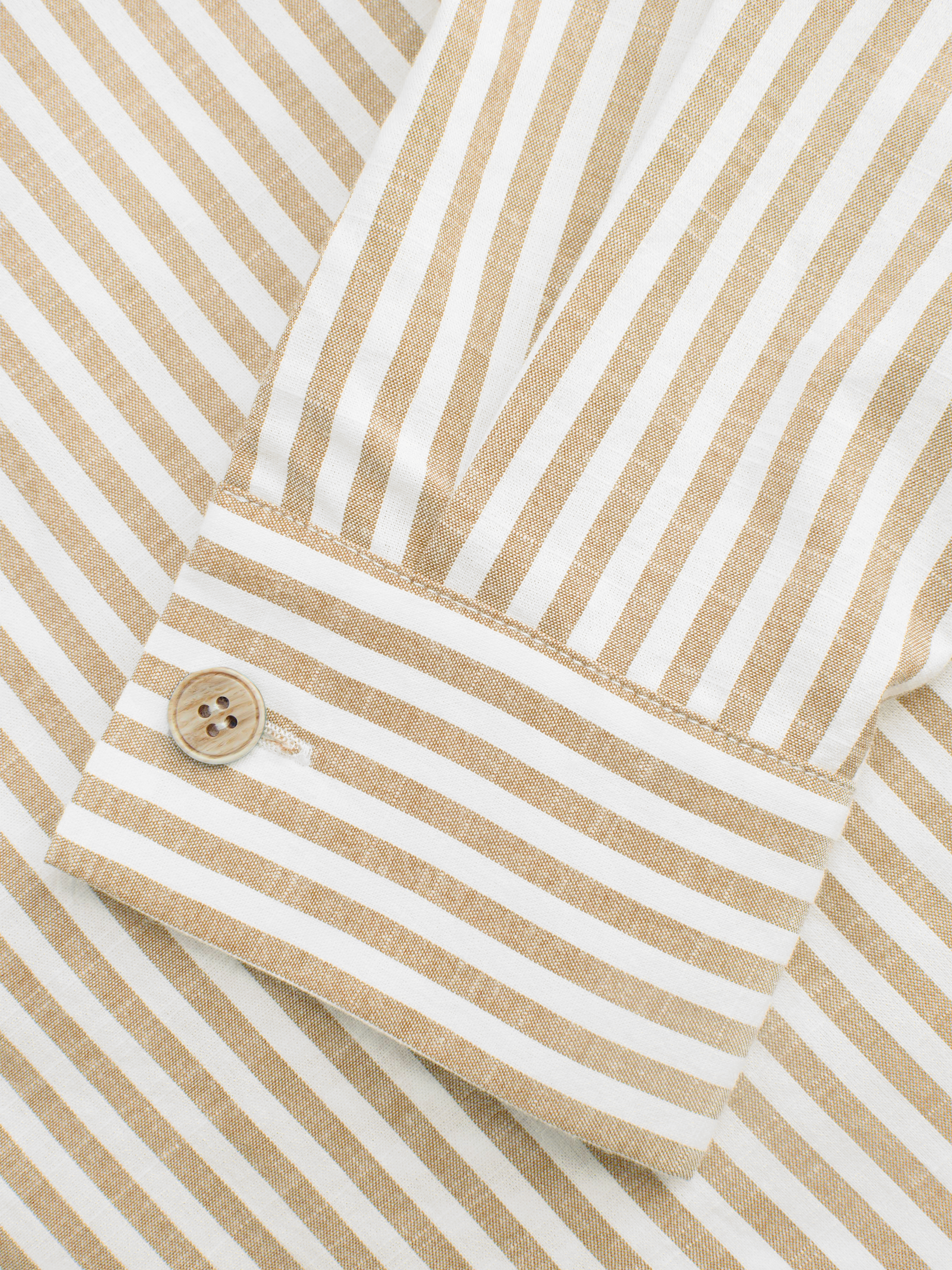 【DISCERNMENT】Tod pigment stripe collar sleeve Tod pigment stripe collar sleeve 3C - DISCERNMENT | 60