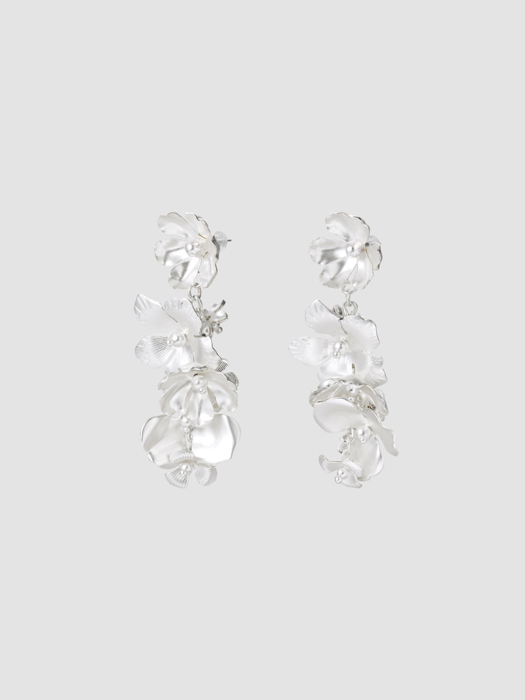 PETAL TASSEL  DROP EARRING