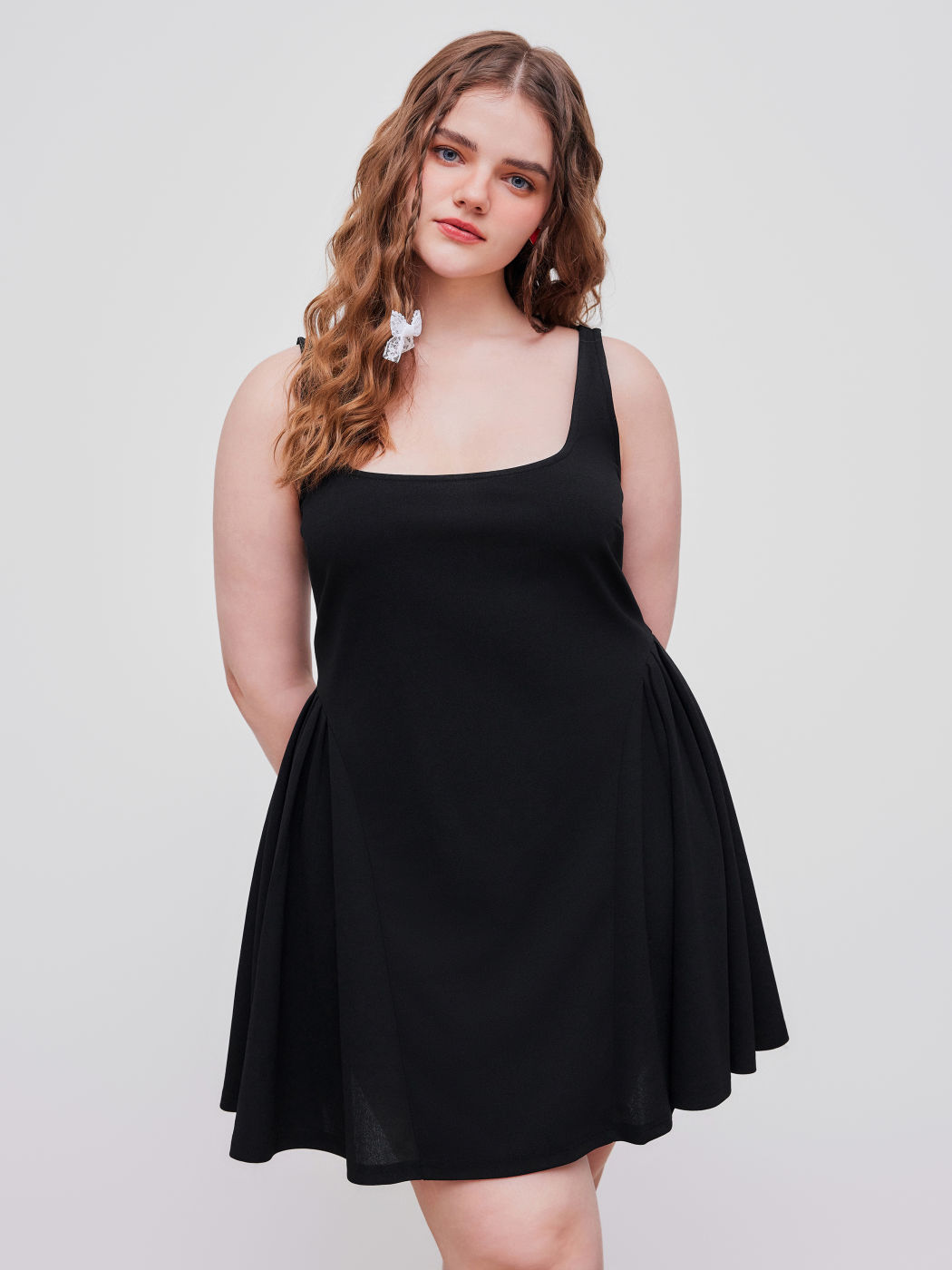 Quadratischer Ausschnitt Solid Falten Cami Mini Kleid Kurve & Plus