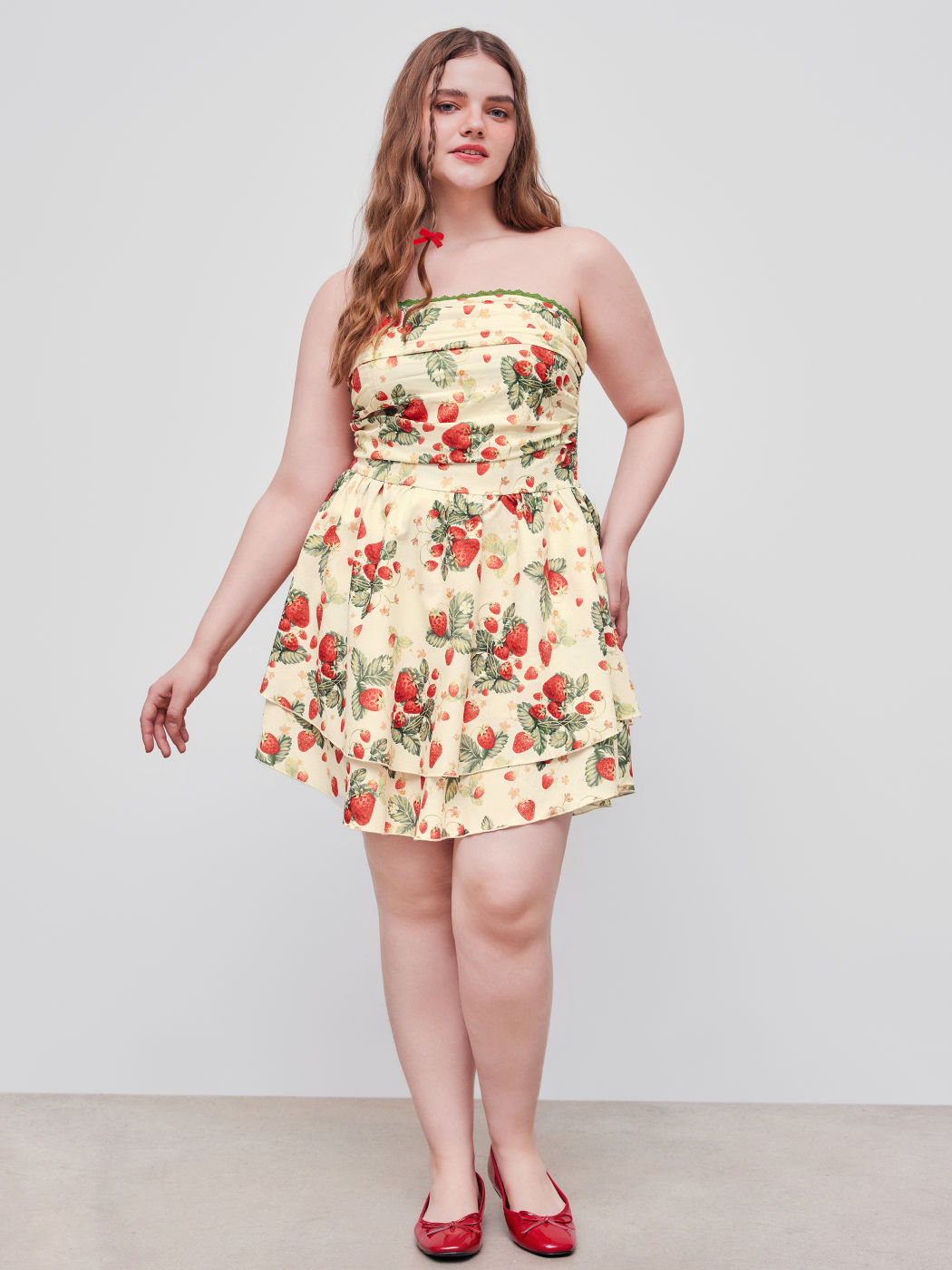 Tessuto Fragola Grafico Increspato Pizzo Trim Ruffle Mini Dress Curve & Plus