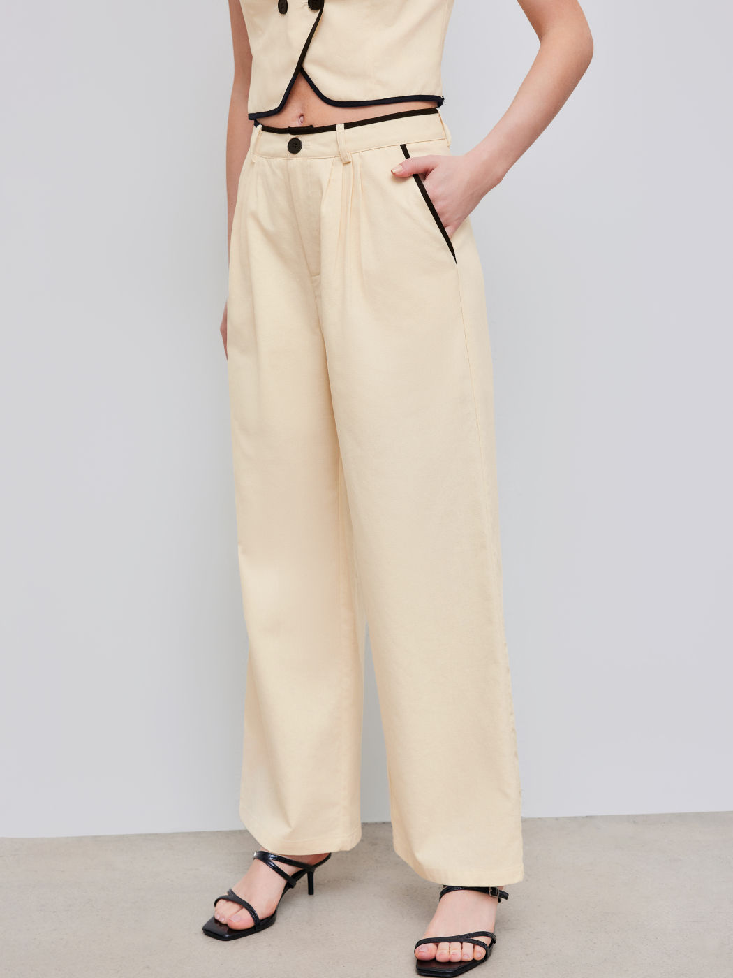 Linen Cotton Mid Rise Contrasting Binding Wide Leg Trousers 