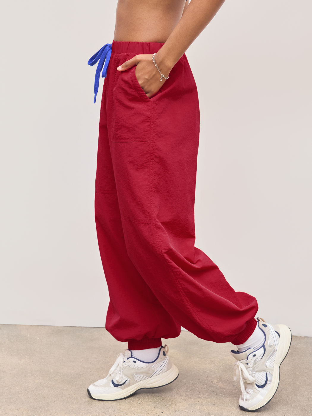 SOLID DRAWSTRING MID WAIST JOGGERS