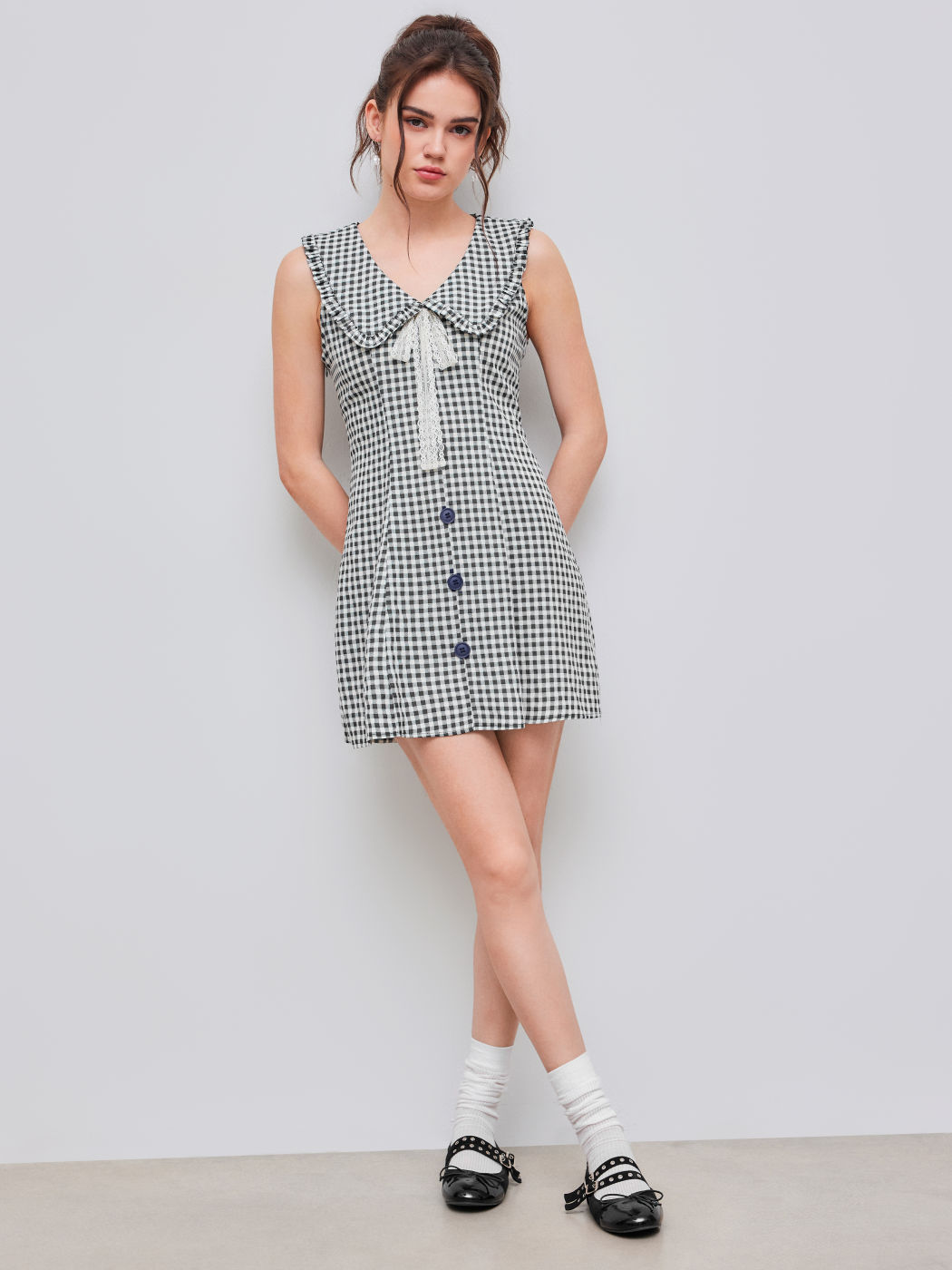 Doll Collar Gingham Bowknot Button Mini Dress