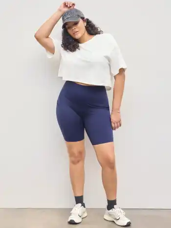 7" Mid Rise Pocket Biker Shorts Curve & Plus