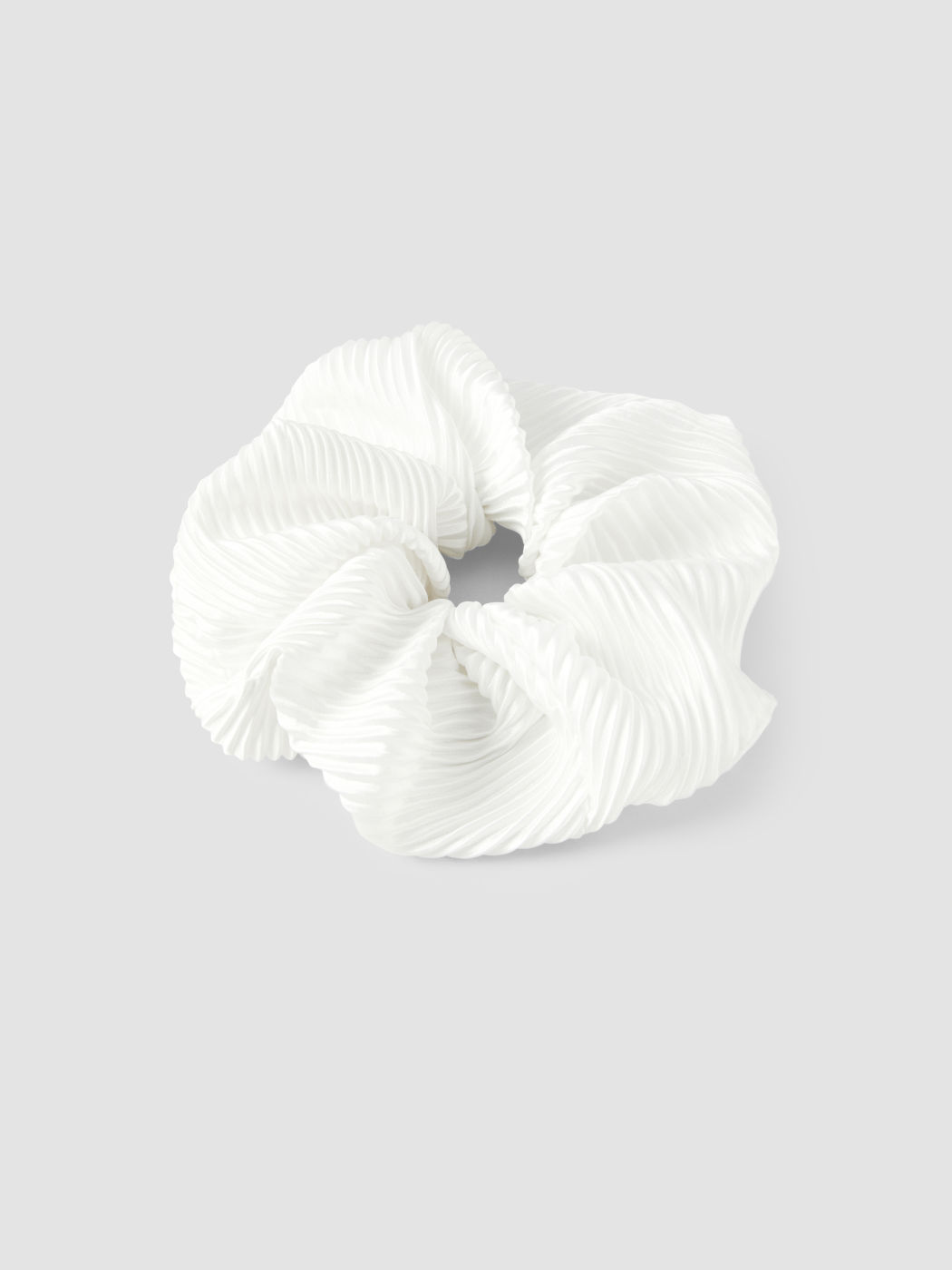 PLEATED SCRUNCHIE