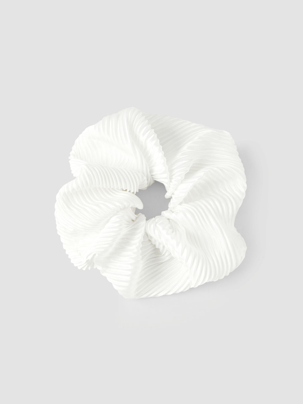 PLEATED SCRUNCHIE