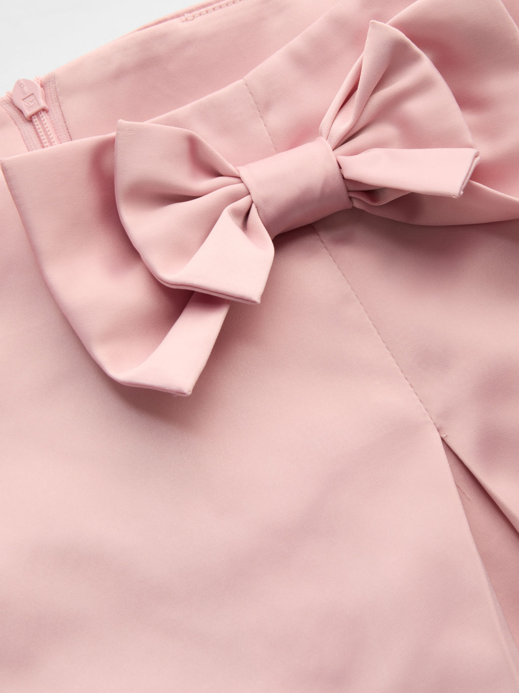 Satin Mid Rise Solid Bowknot Pleated Mini Skirt