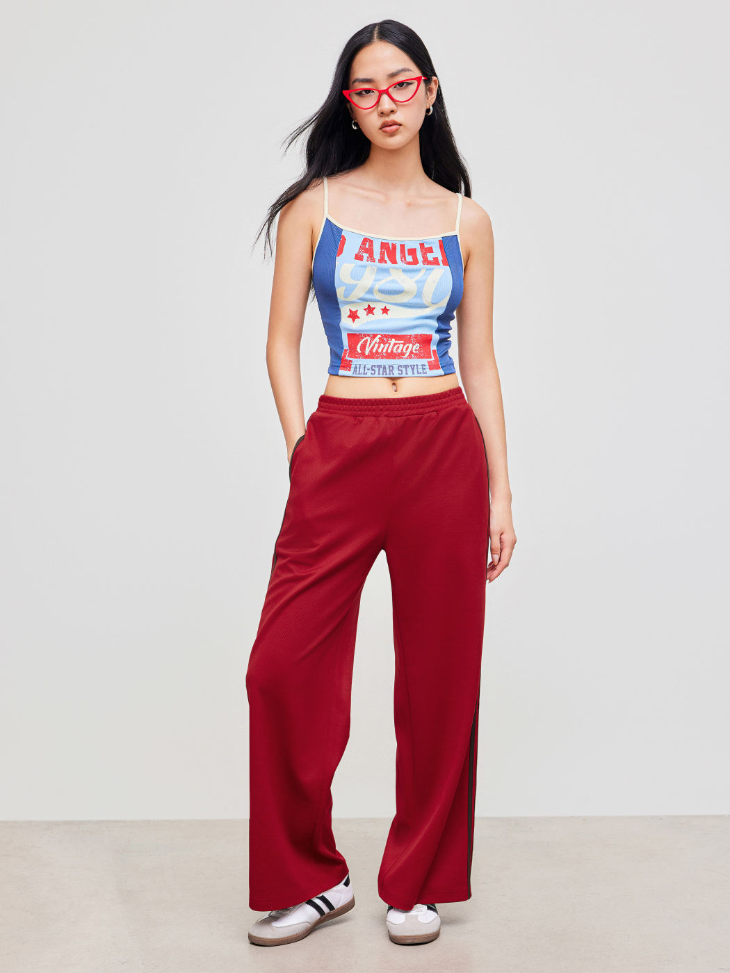 Square Neck Graphic Contrasting Binding Crop Cami Top