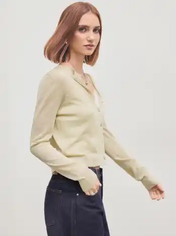 Knit Round Neckline Solid Button Cardigan