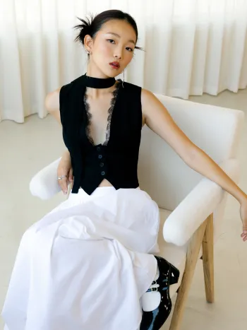 V-Neck Lace Trim Waistcoat With Scarf