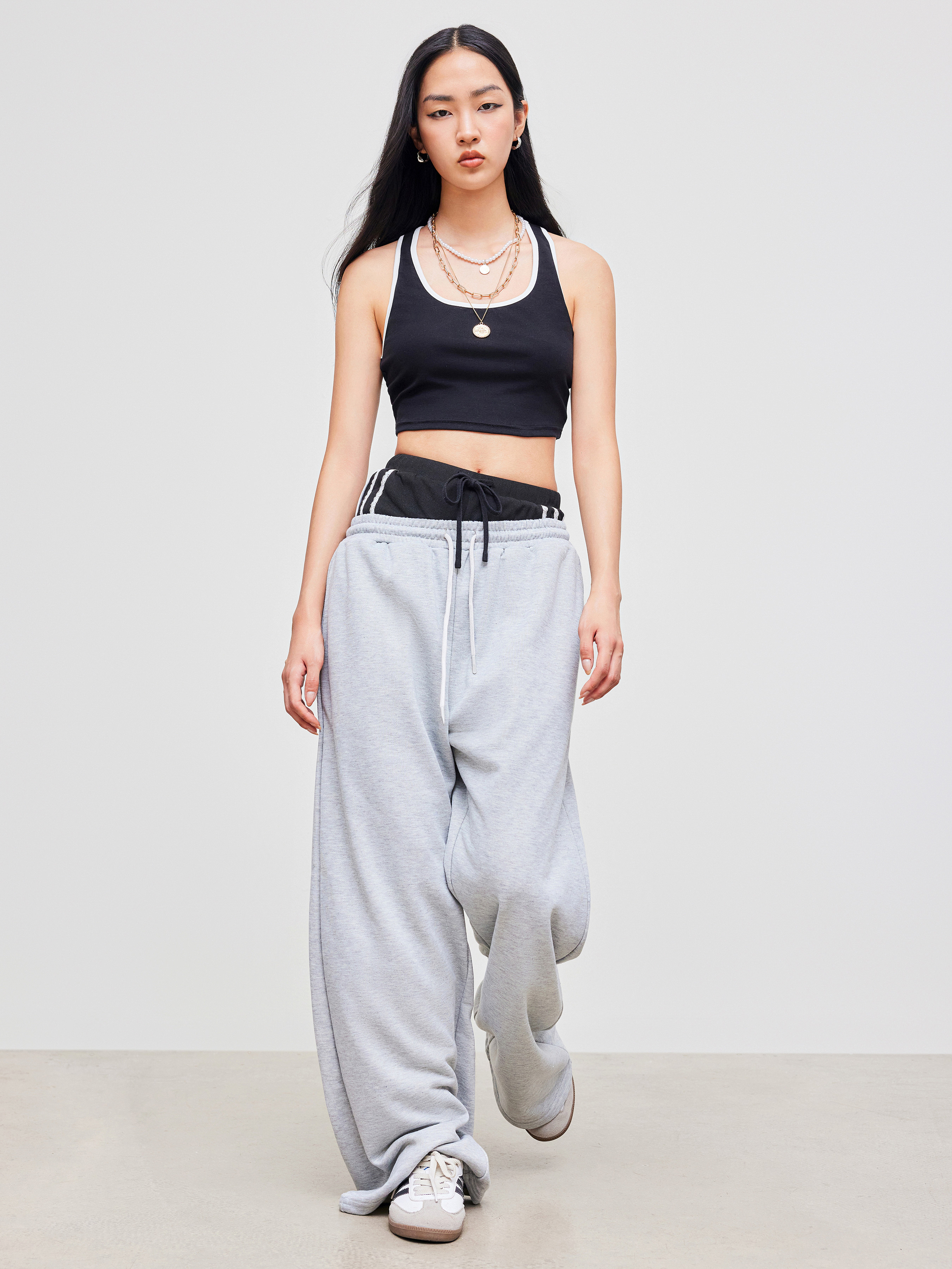 Cotton-blend Square Neck Contrasting Binding Crop Tank Top