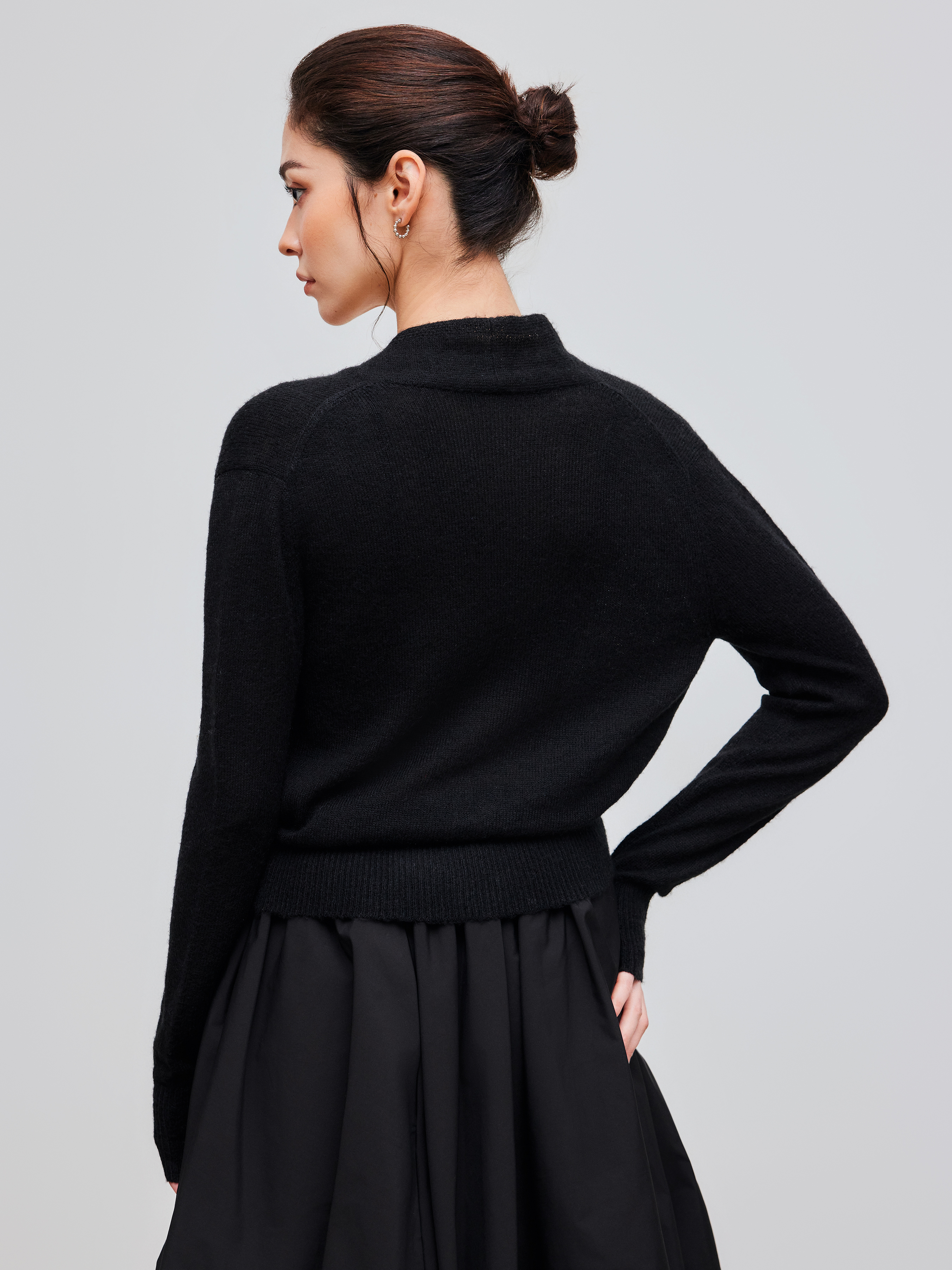 Knitted Solid Long Sleeve Top