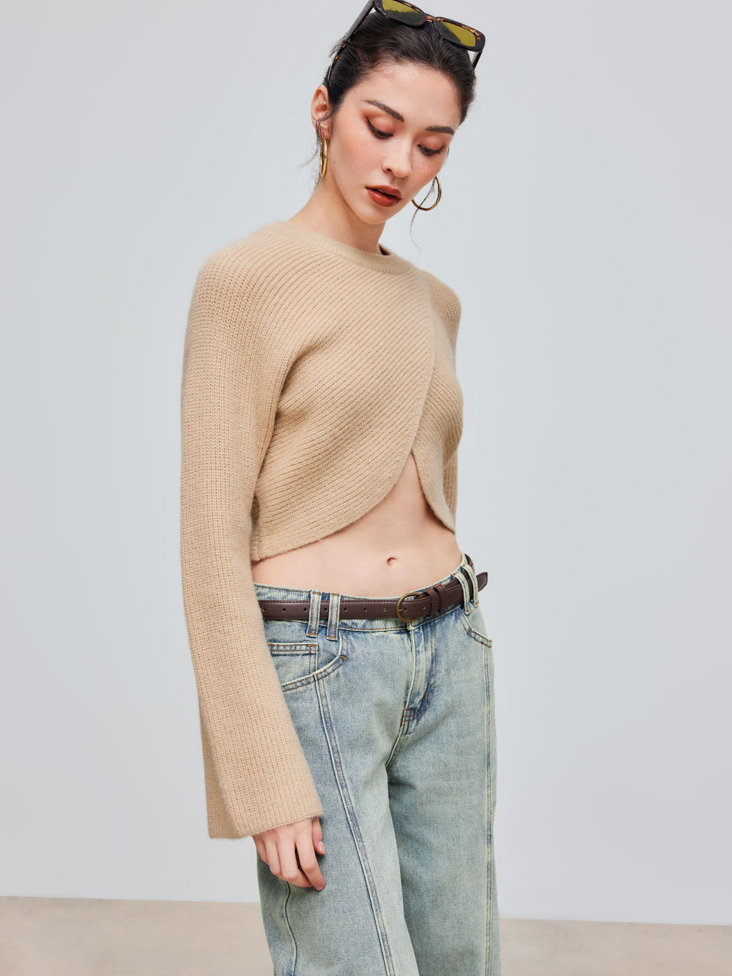 Knit Round Neckline Solid Crop Sweater