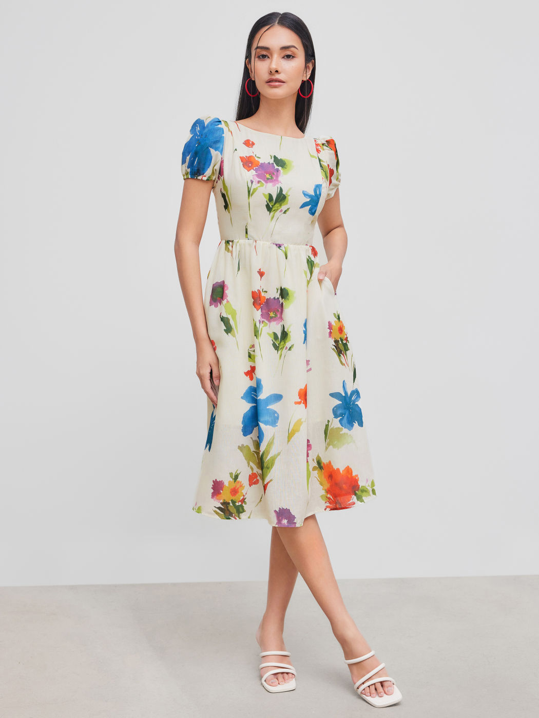 Bootsausschnitt Blumenkreuz Knoten Midikleid