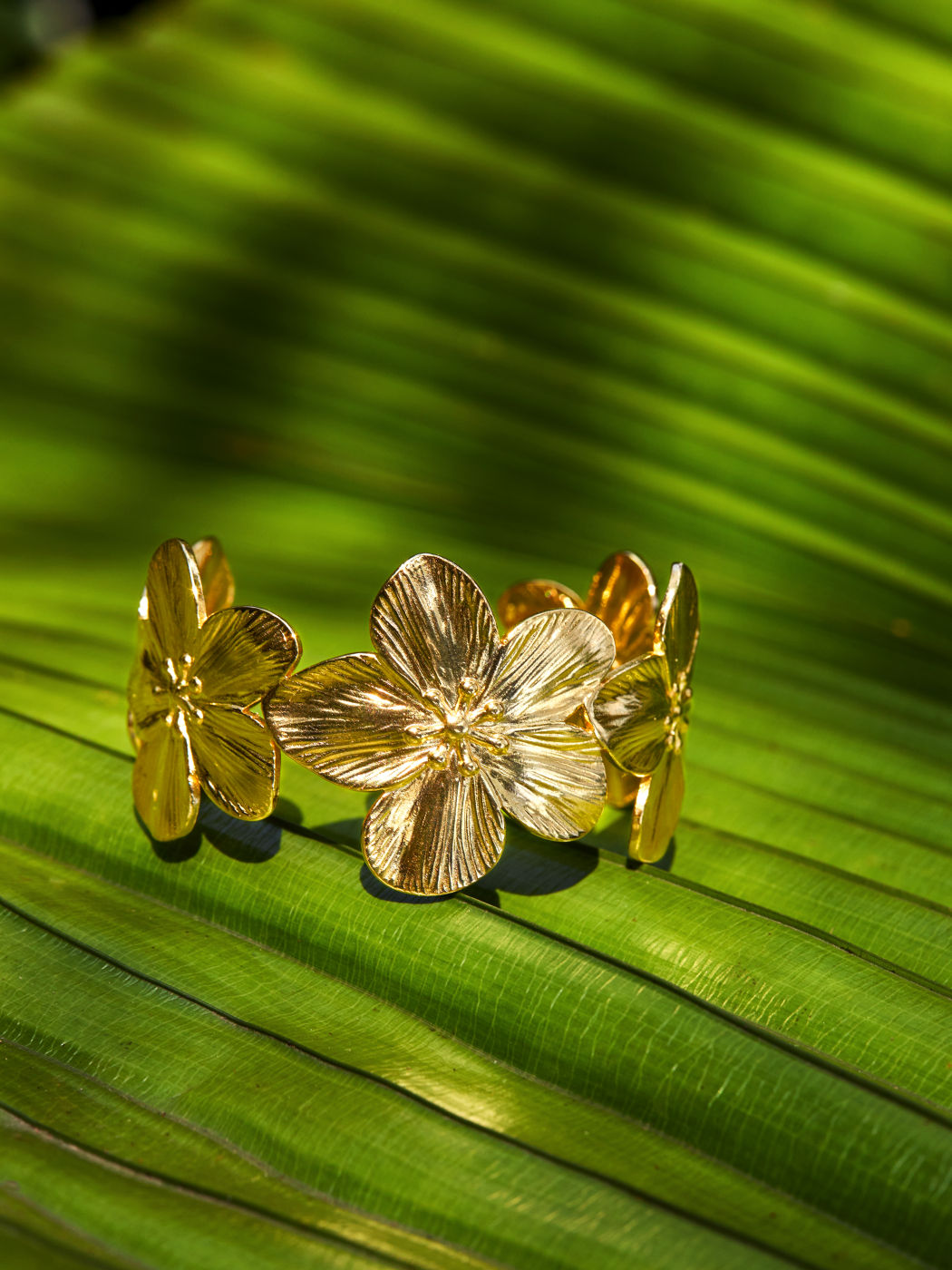 18KT FLORAL CUFF BRACELET