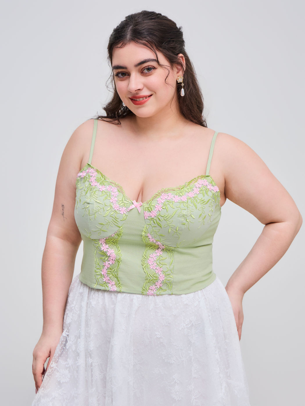 Cotton-blend Floral Embroidery Cami Top Curve & Plus