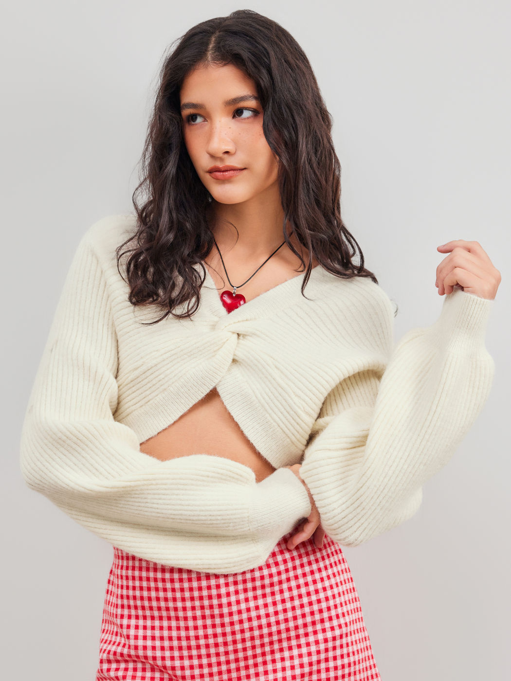 Knit V-neck Solid Twist Crop Sweater