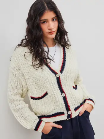 Cardigan in maglia con scollo a V e tasca con bottoni a contrasto