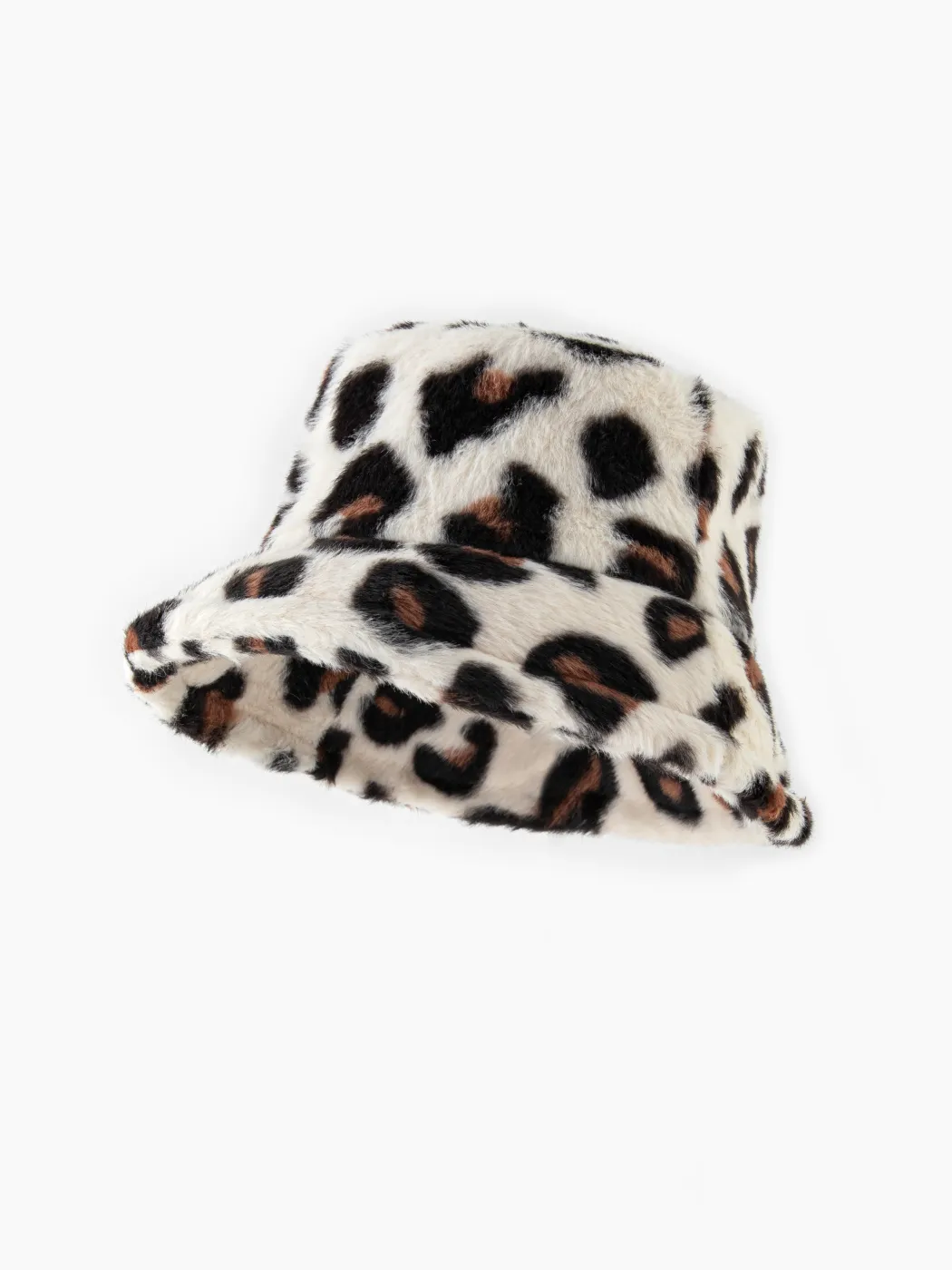 LEOPARD PRINT FUZZY BUCKET HAT