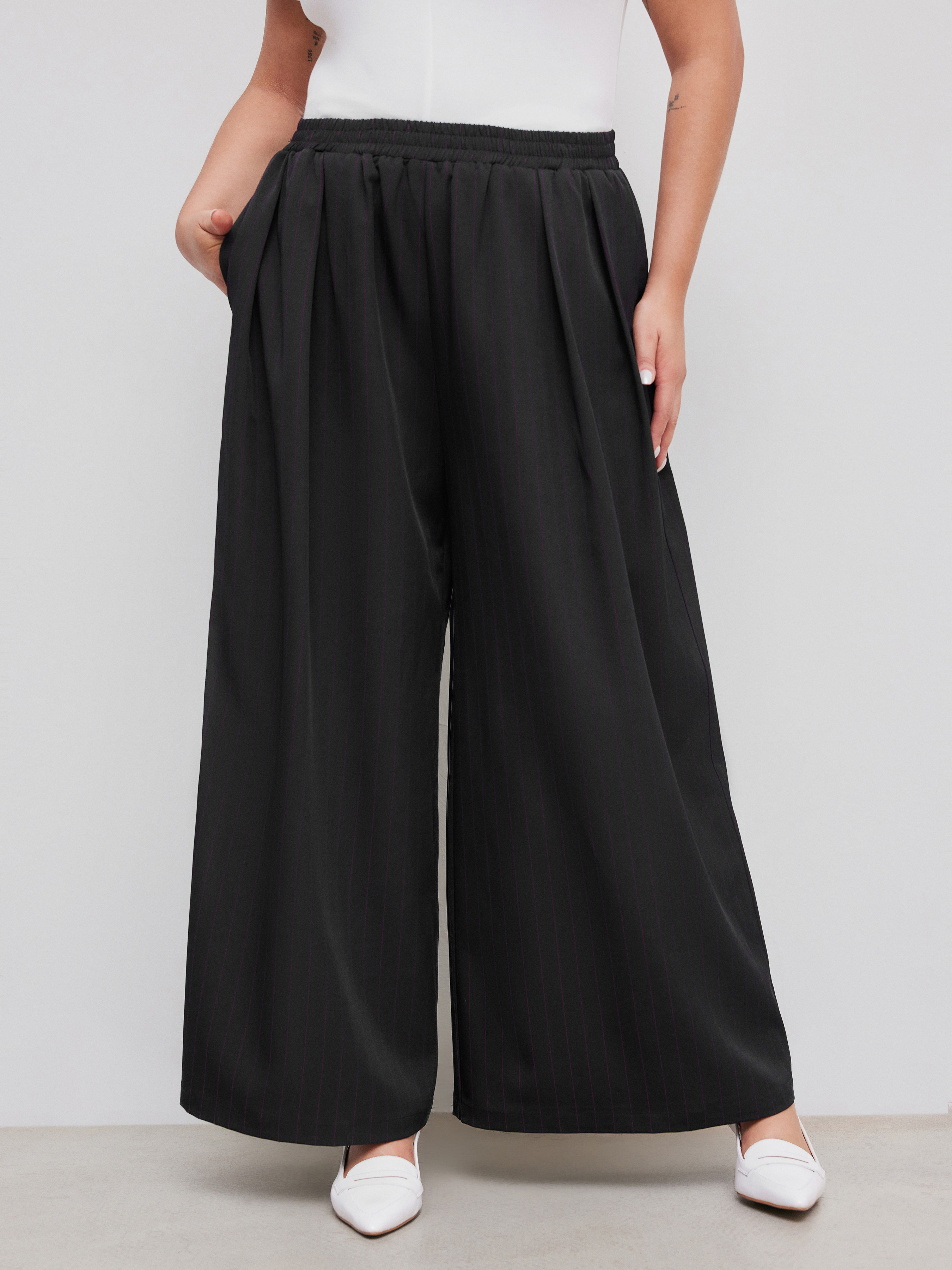 【新品】【完売品】HOPE Wide-leg Workwear Trousers Wide-leg Suit Trousers in Black – HOPE STHLM