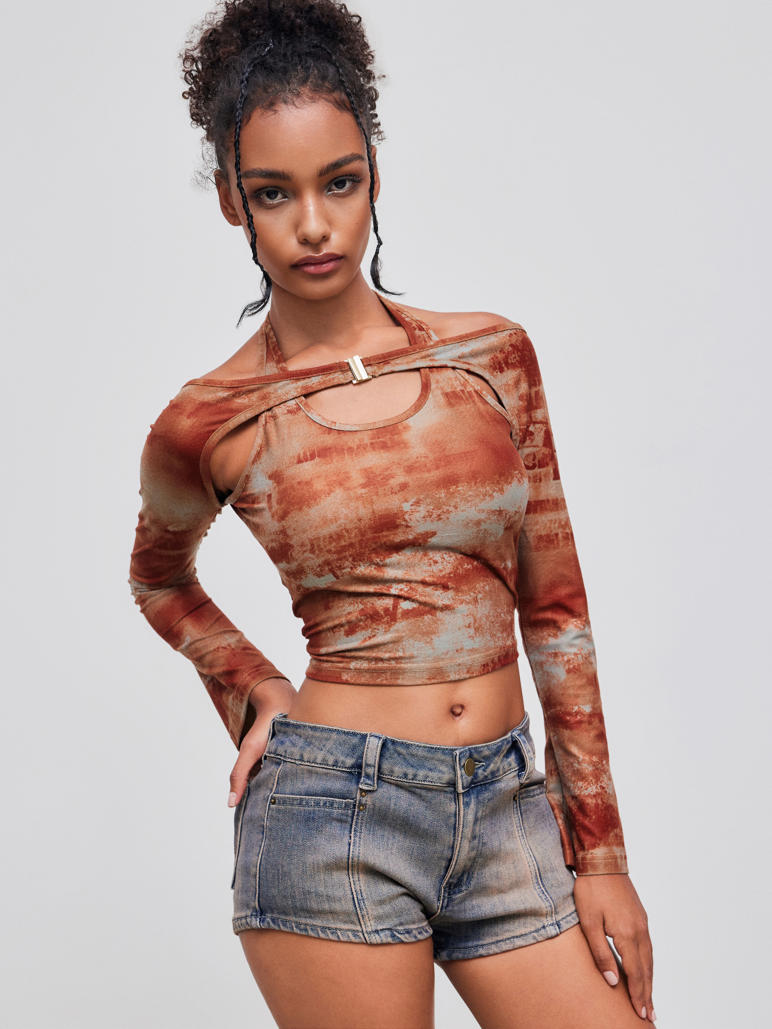 Halter Neckline Abstract Buckle Knotted Long Sleeve Top