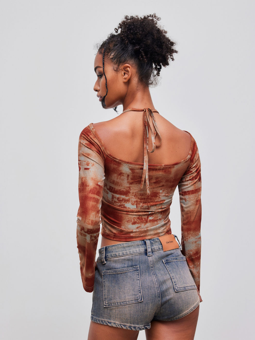 Halter Neckline Abstract Buckle Knotted Long Sleeve Top