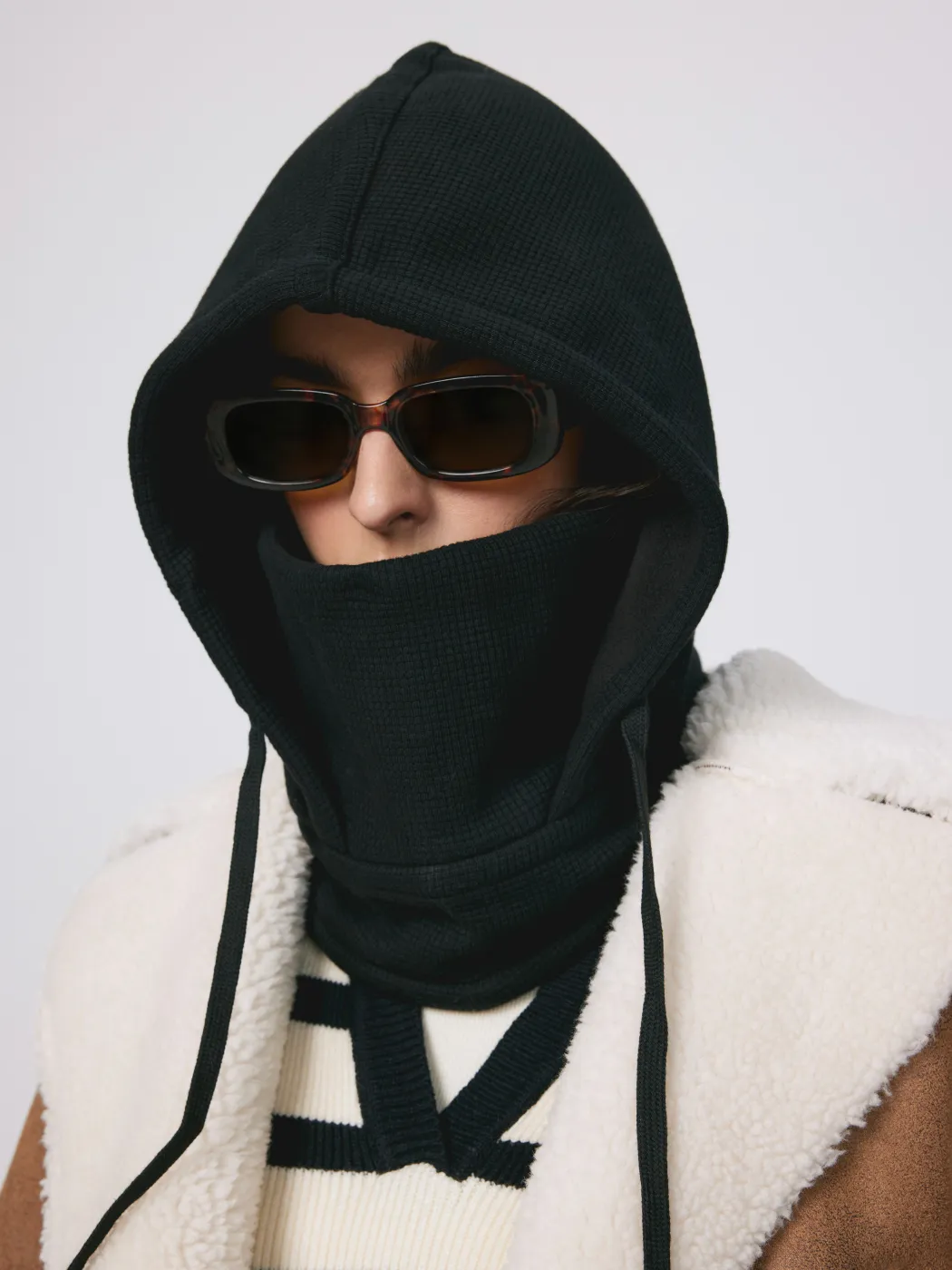 DRAWSTRING WAFFLE BALACLAVA CAP